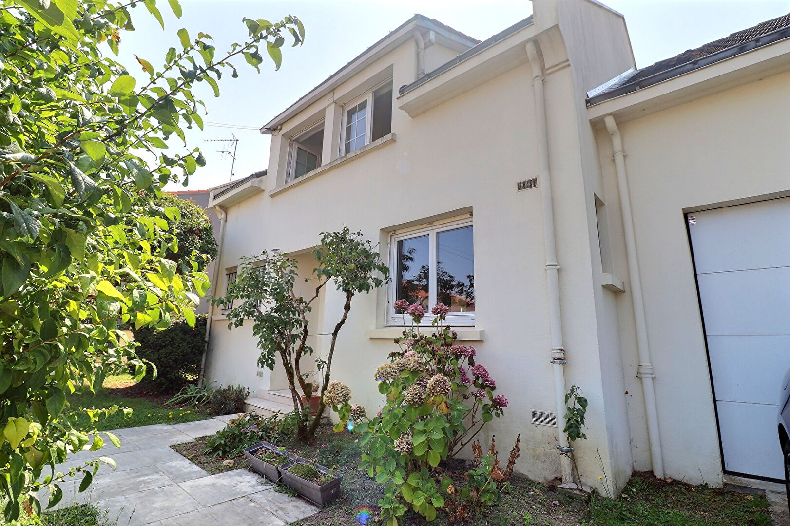 Agence immobilière de 
 ERA VERTOU - ERA VERTOU 
