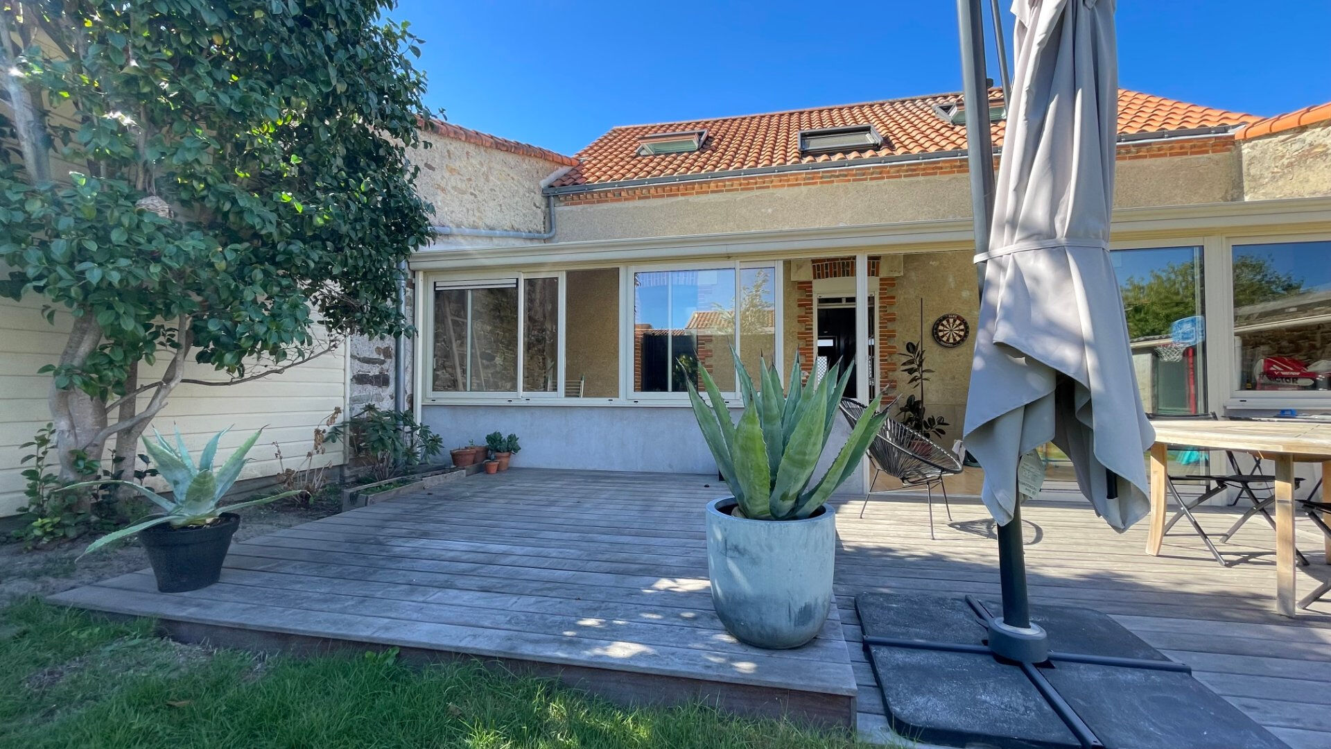 Agence immobilière de 
 ERA VERTOU - ERA VERTOU 
