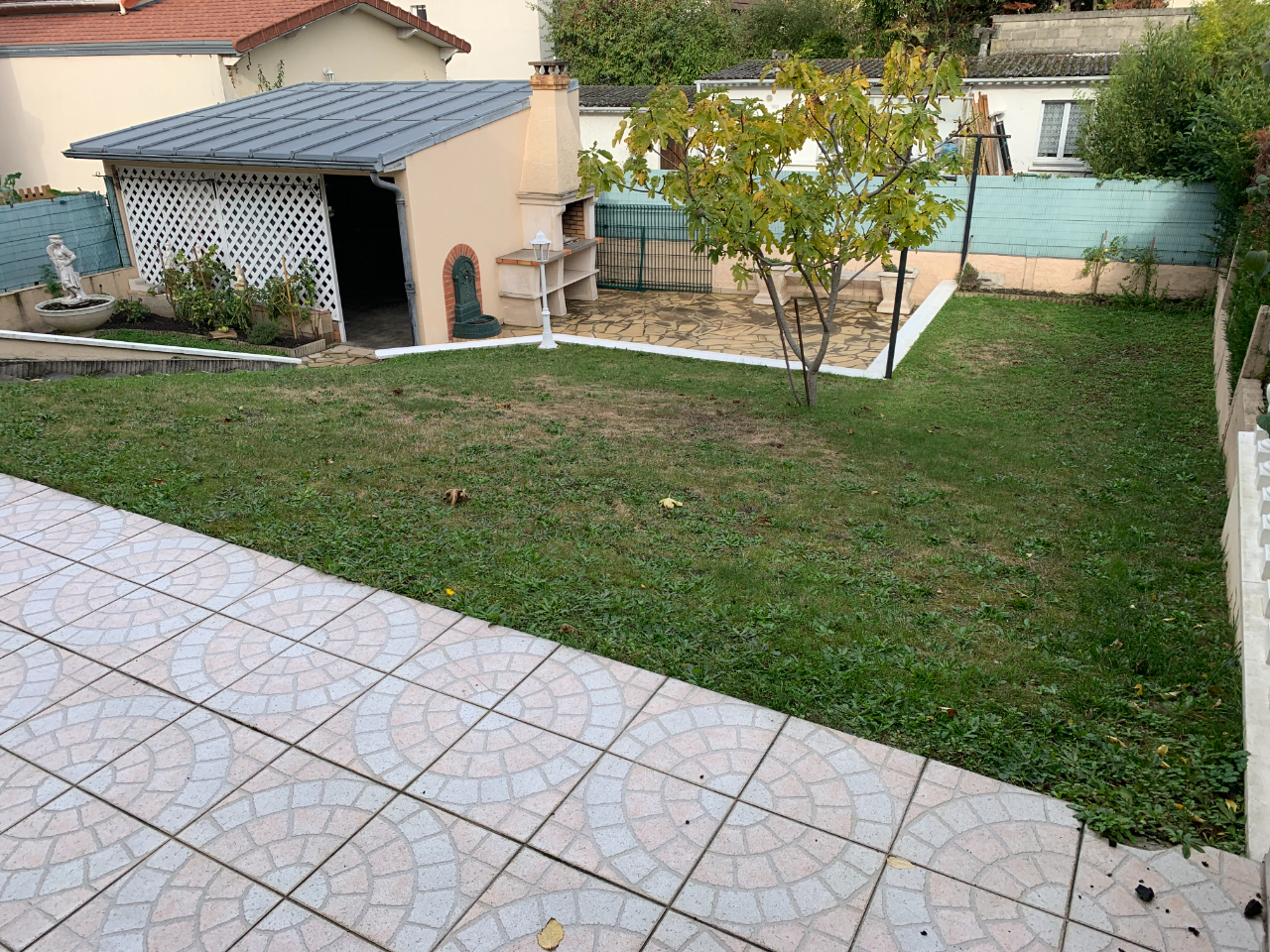 TREMBLAY EN FRANCEVert Galant F8 261 m2 TremblayenFrance 93290