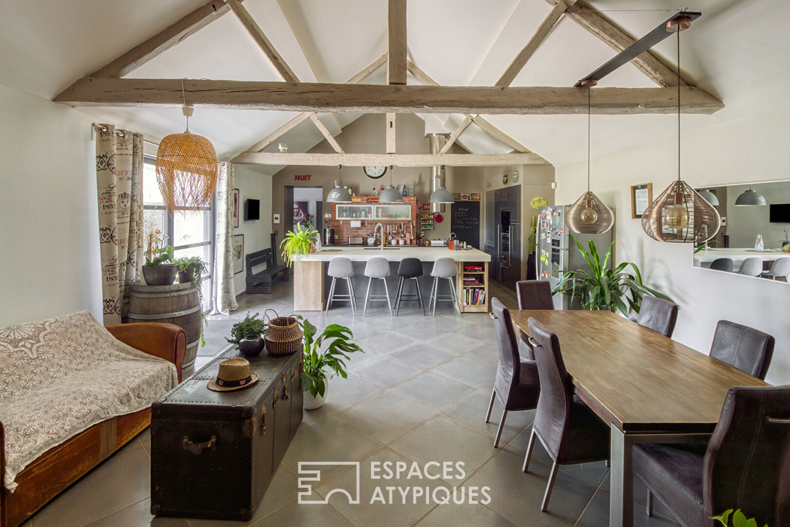 Photo L'incontournable propriété de charme dans son jardin image 4/6