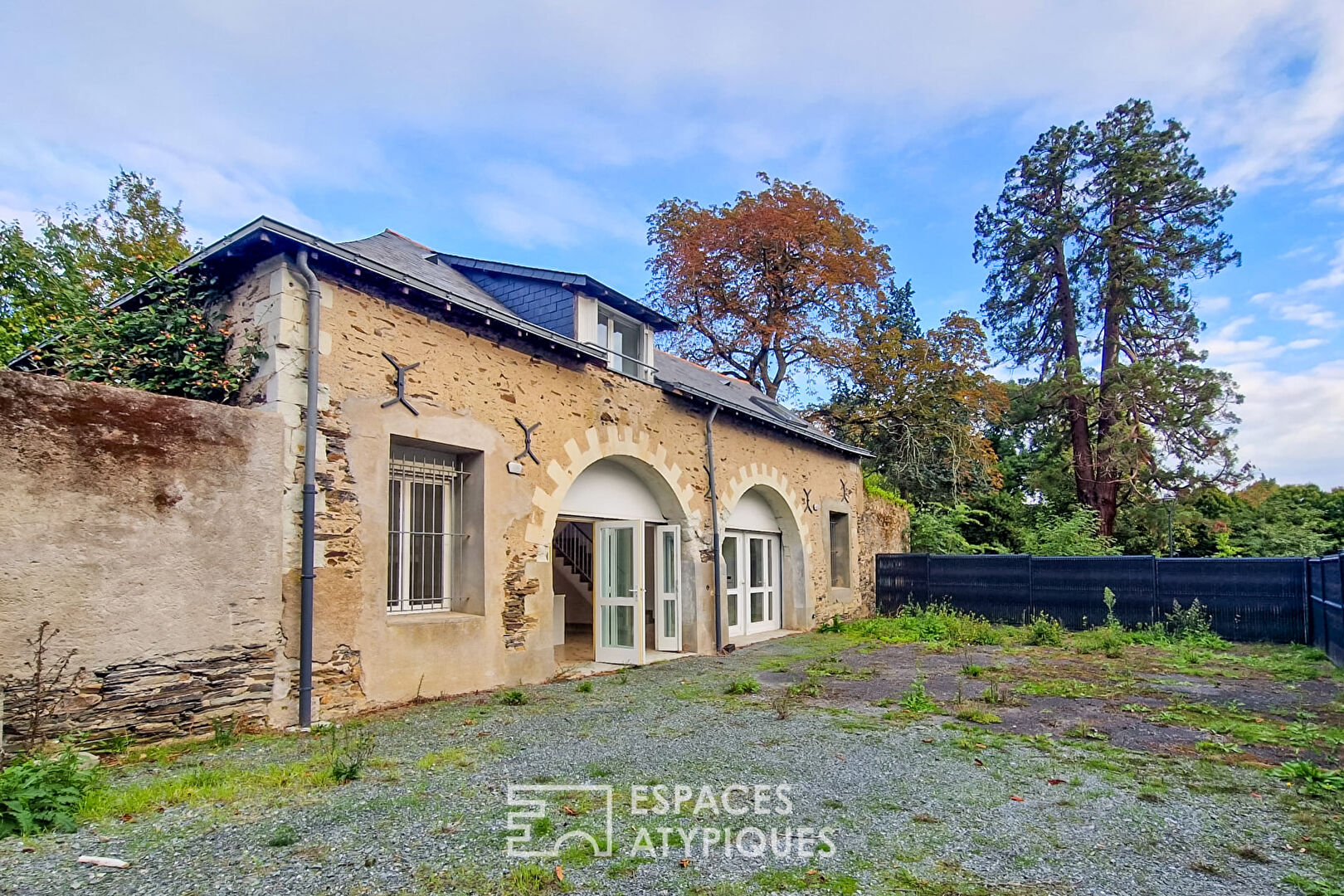 Maison de charme au cadre verdoyant