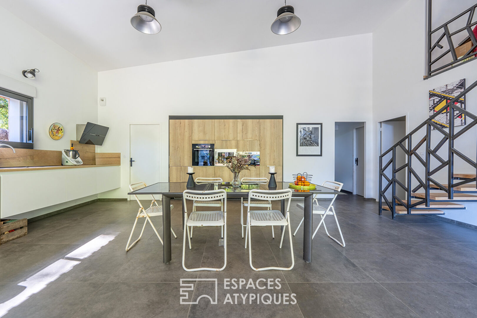 Photo L'ancien hangar réhabilité en loft image 4/6