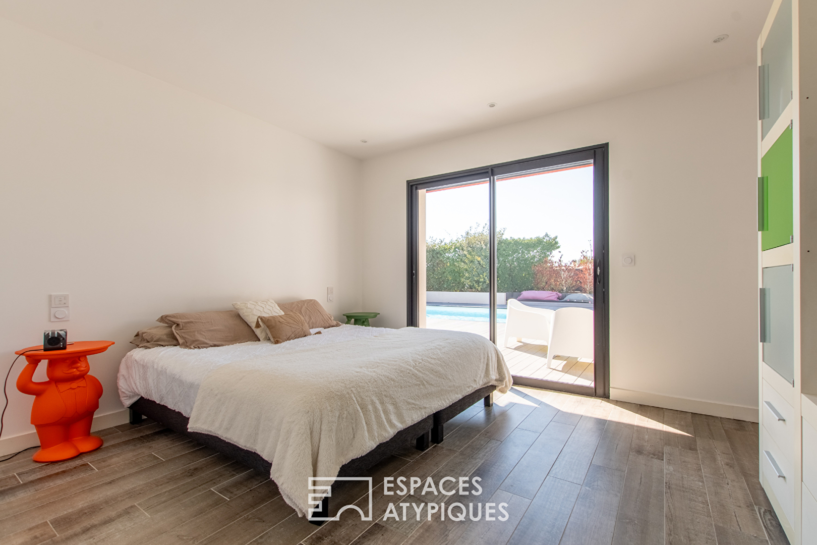 Maison contemporaine avec piscine