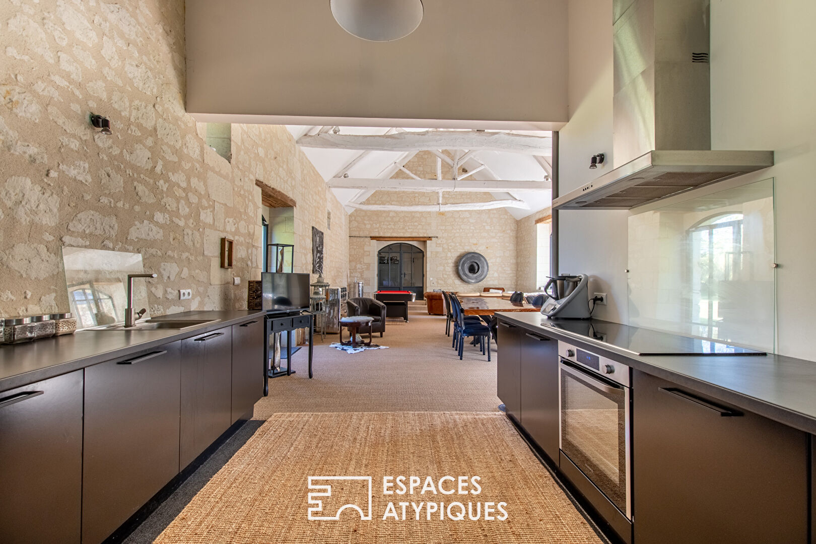 Photo Prestigieuse dépendance de château image 6/6