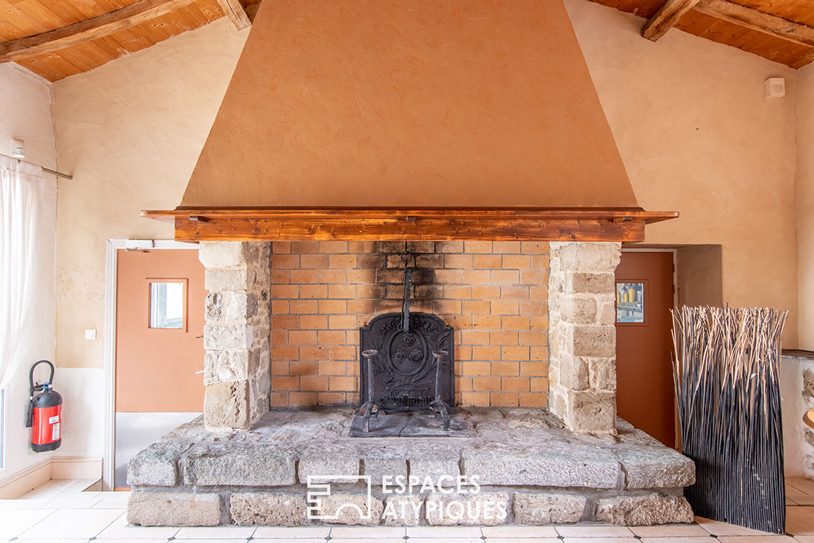 Photo Ancien restaurant à réinventer à Bouin image 3/6