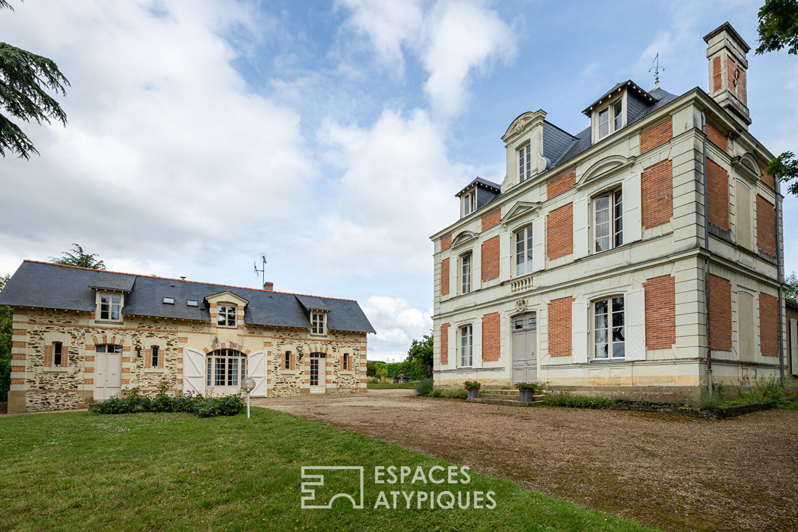 Hôtel particulier dans un écrin verdoyant