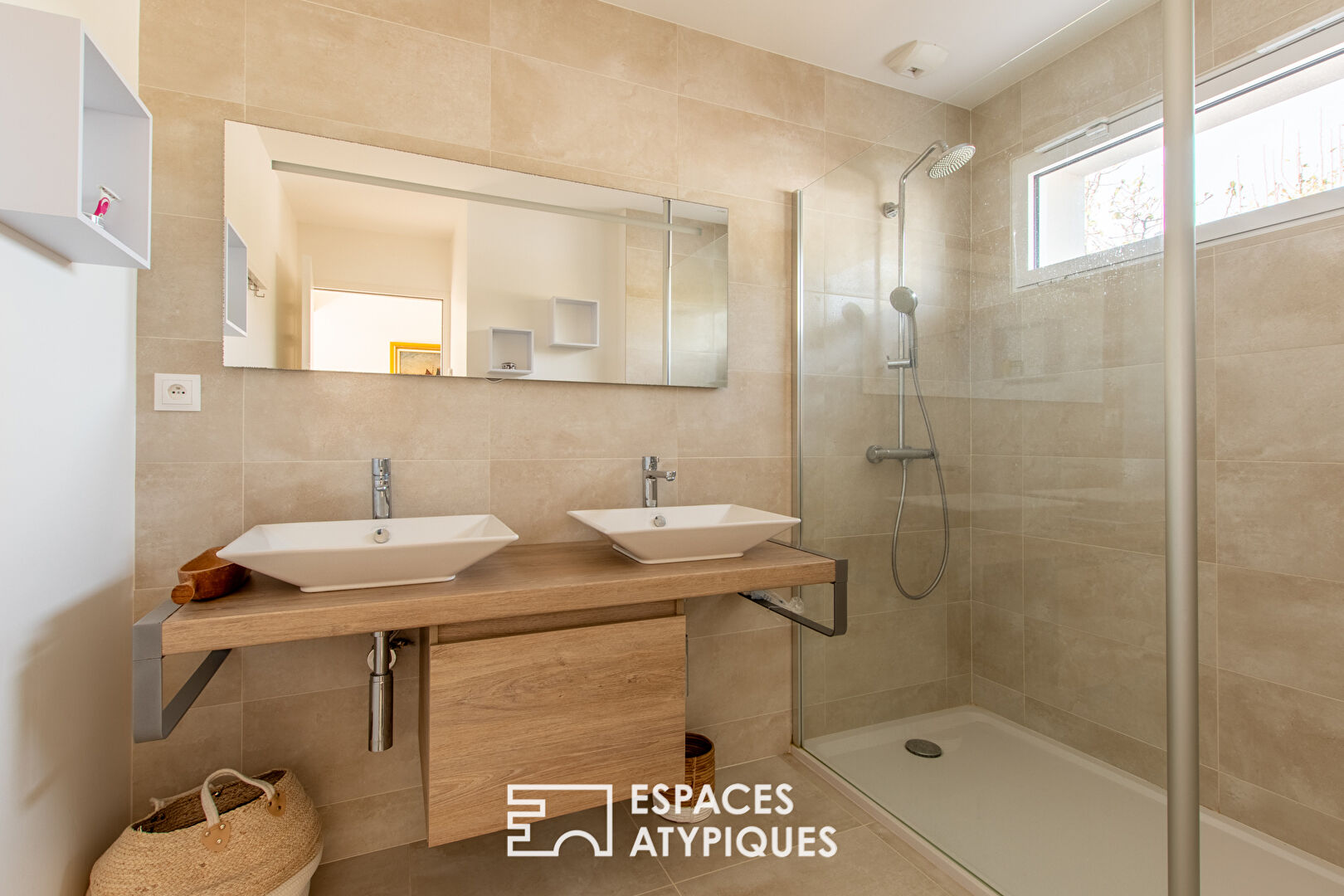 Photo Maison d'architecte avec SPA et dépendance image 4/6