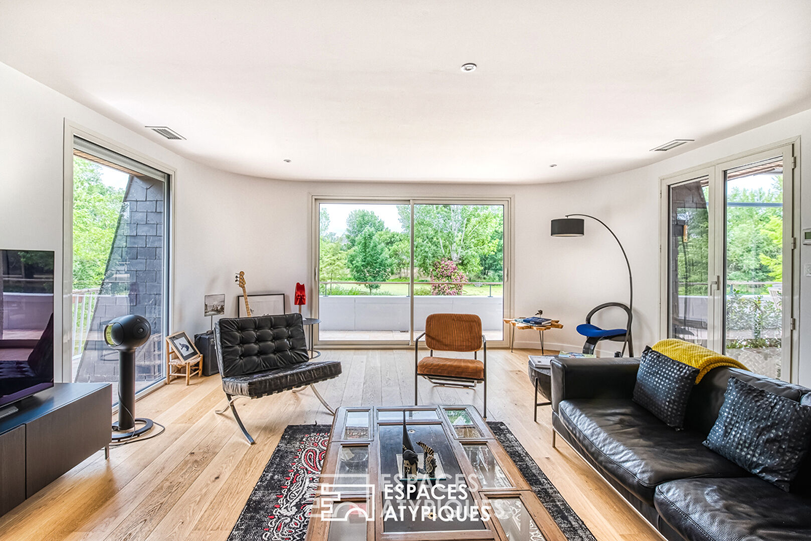 Photo Maison d'architecte au cadre de vie privilégié image 3/6