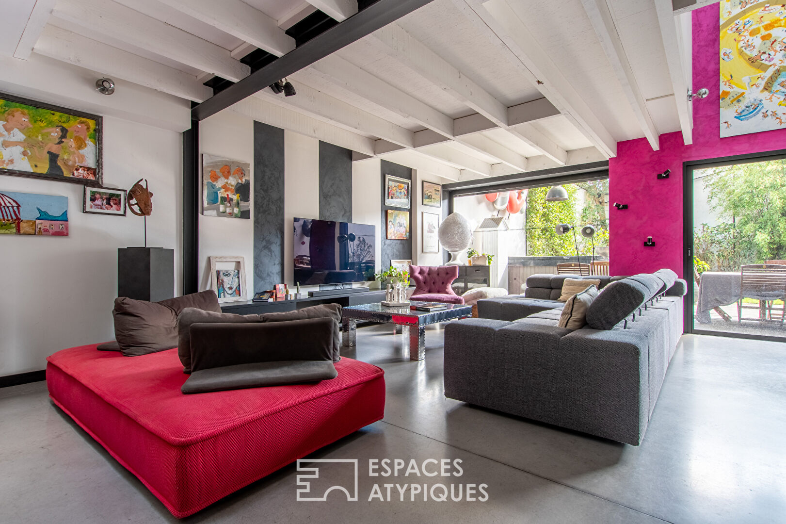 Photo Maison avec terrasse et jardin image 1/6