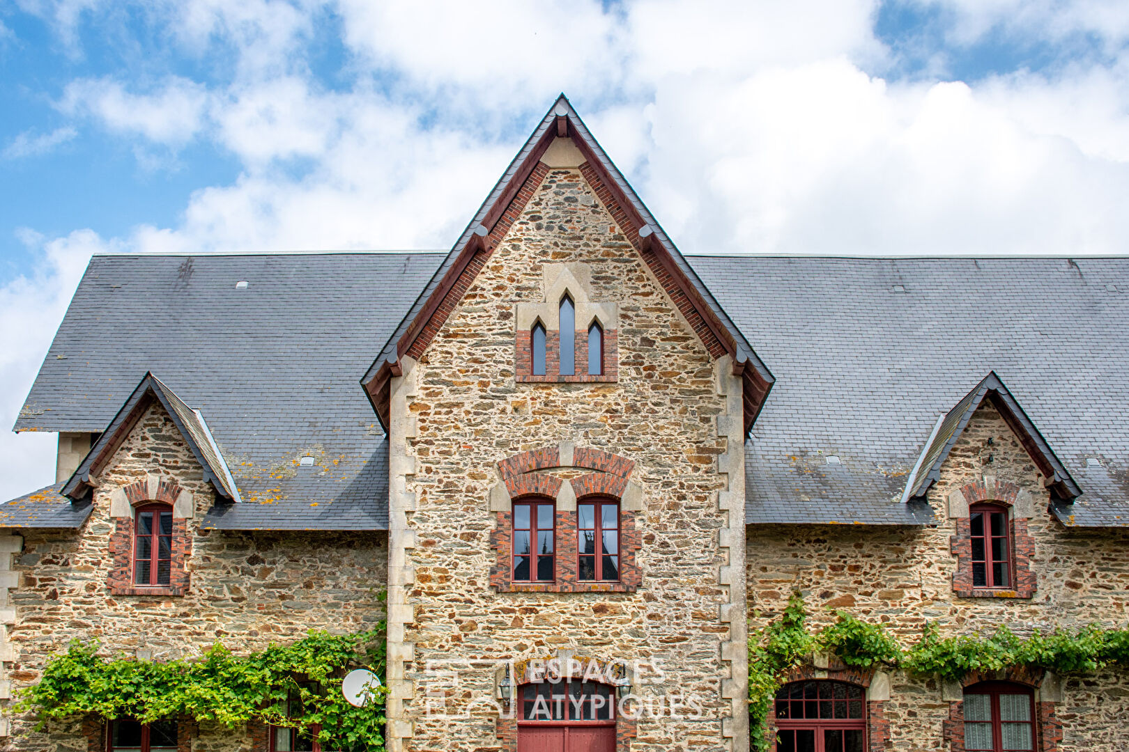 Photo Authentique propriété de caractère dans la campagne Vendéenne image 2/6