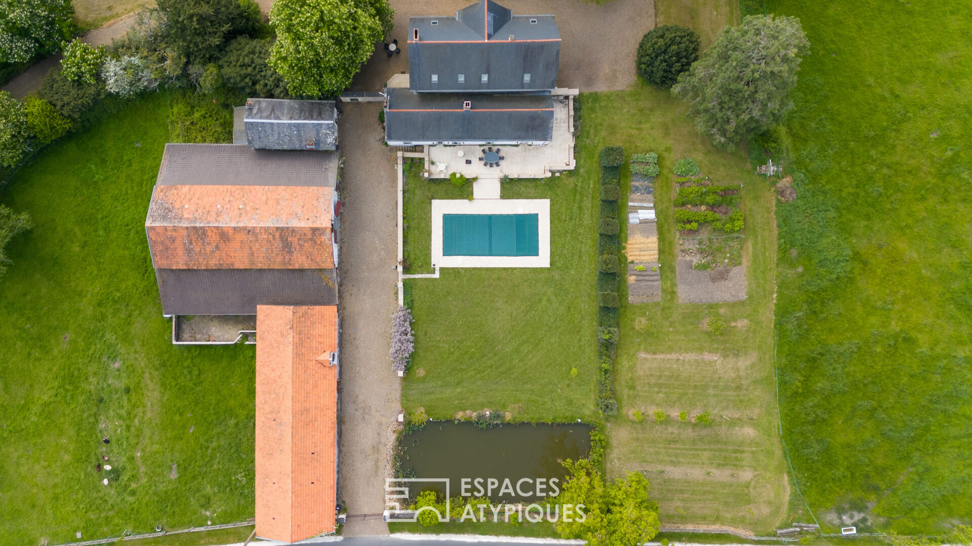 Photo Propriété du XVIe avec vue privilégiée sur la Loire image 3/6