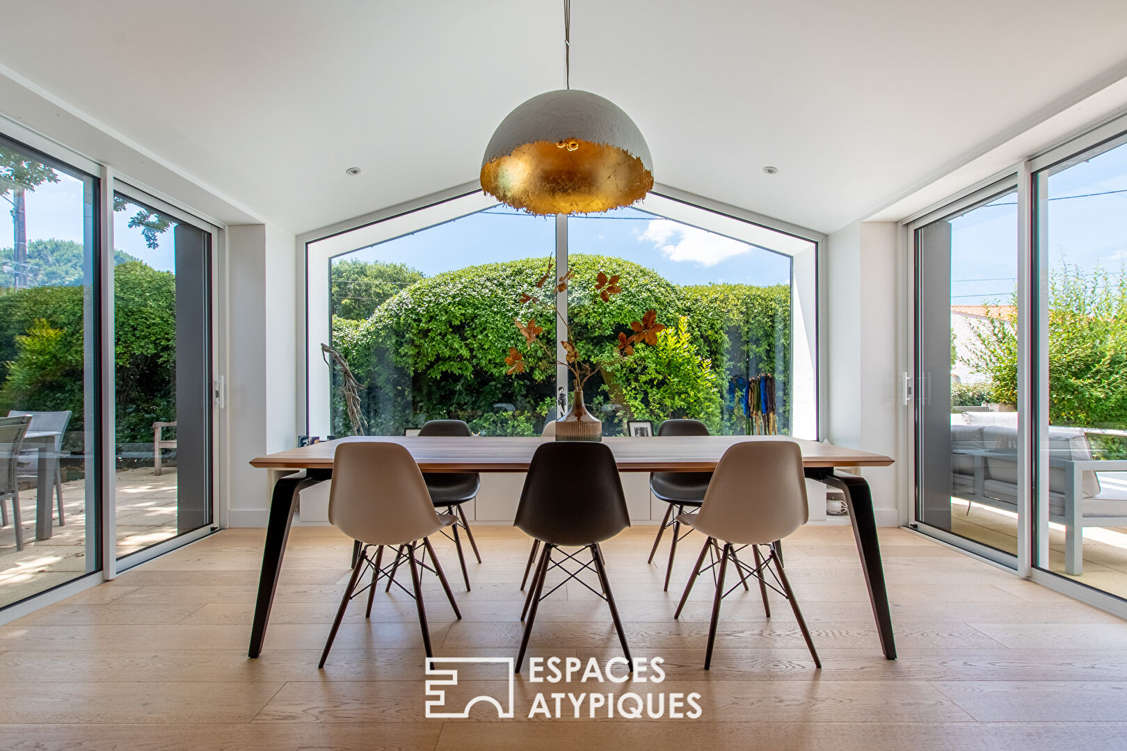 Photo Maison d'architecte à La Pironnière avec piscine image 3/6