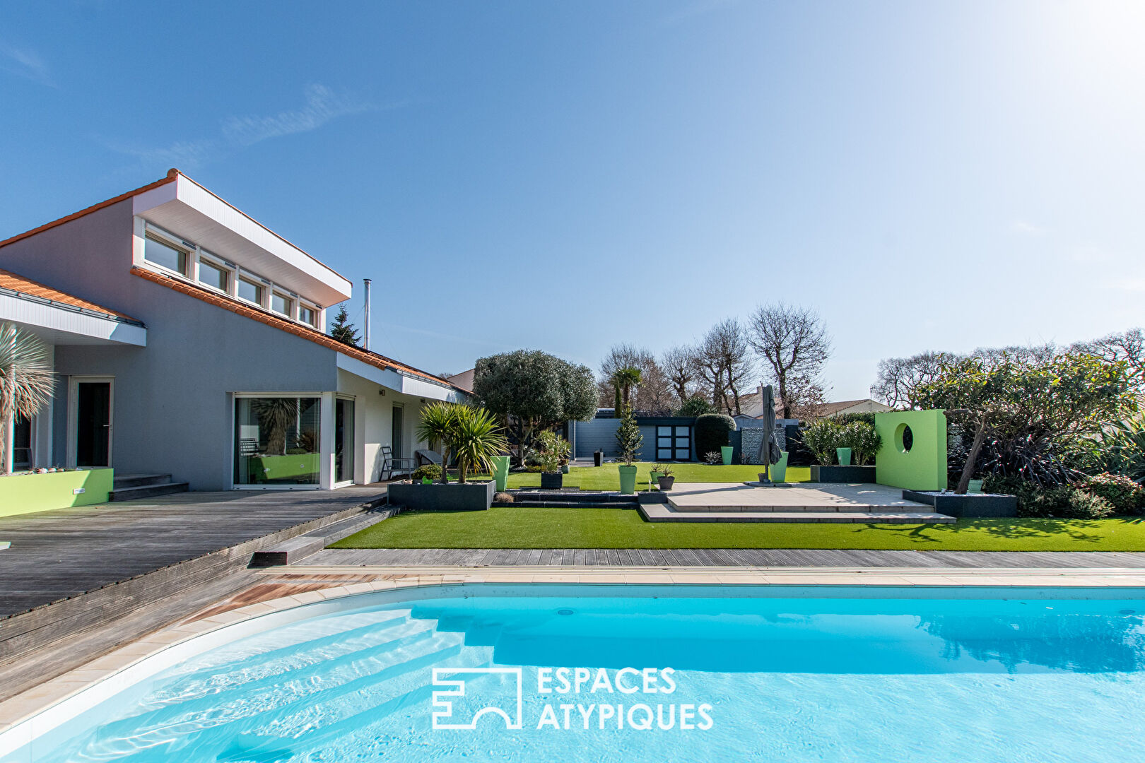 Villa contemporaine et jardin secret à deux pas de l'océan
