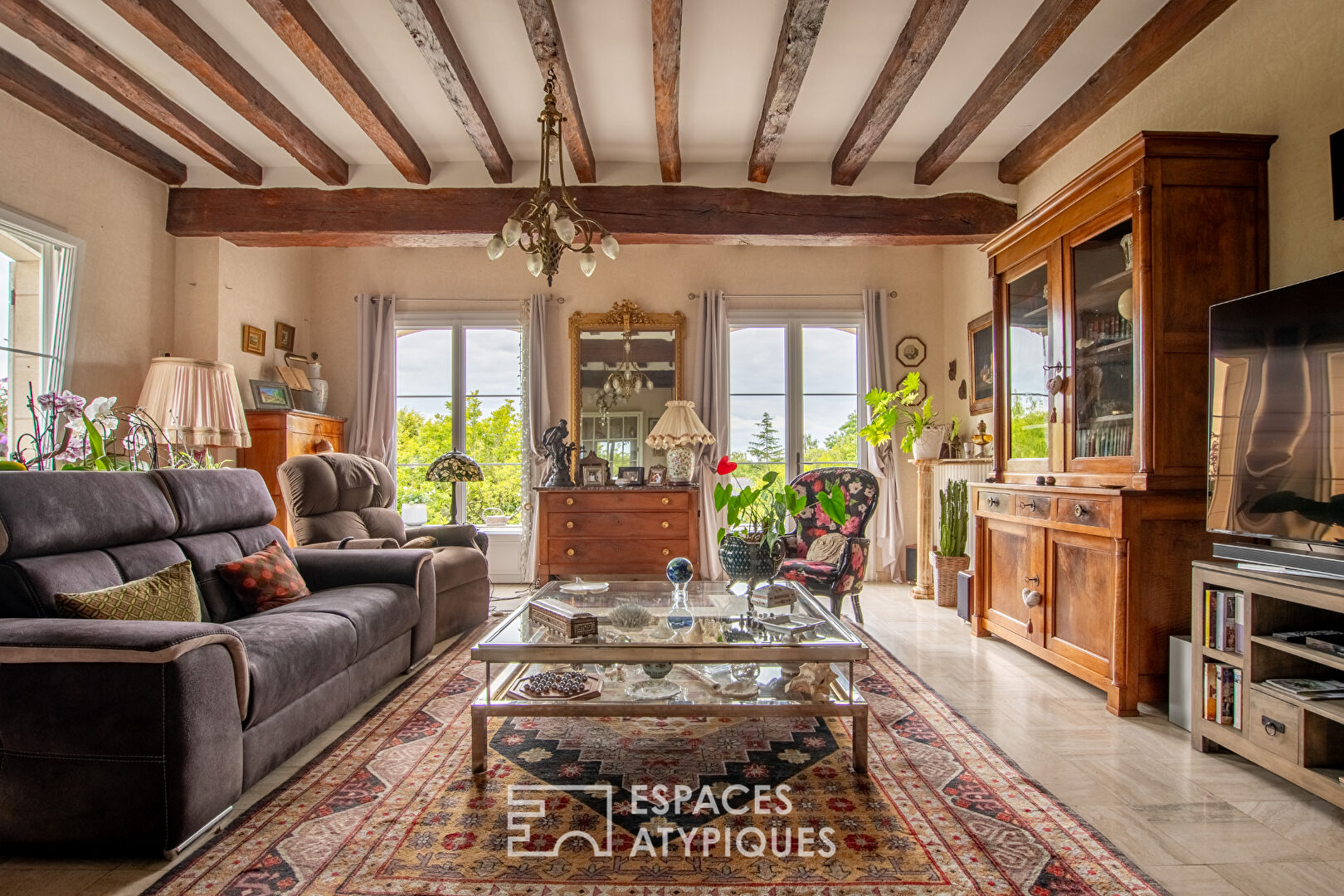 Photo Maison dans son parc avec vie de plain-pied image 5/6