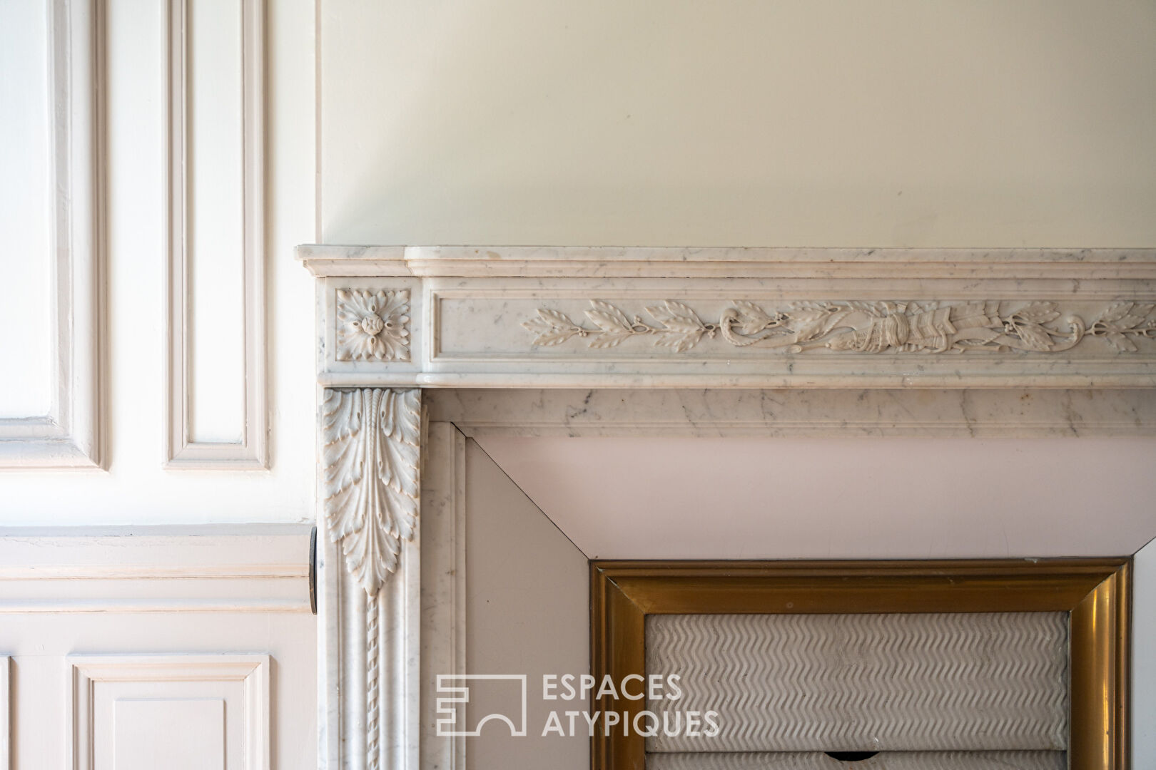 Photo Hotel particulier d'exception avec cour et stationnement image 3/6