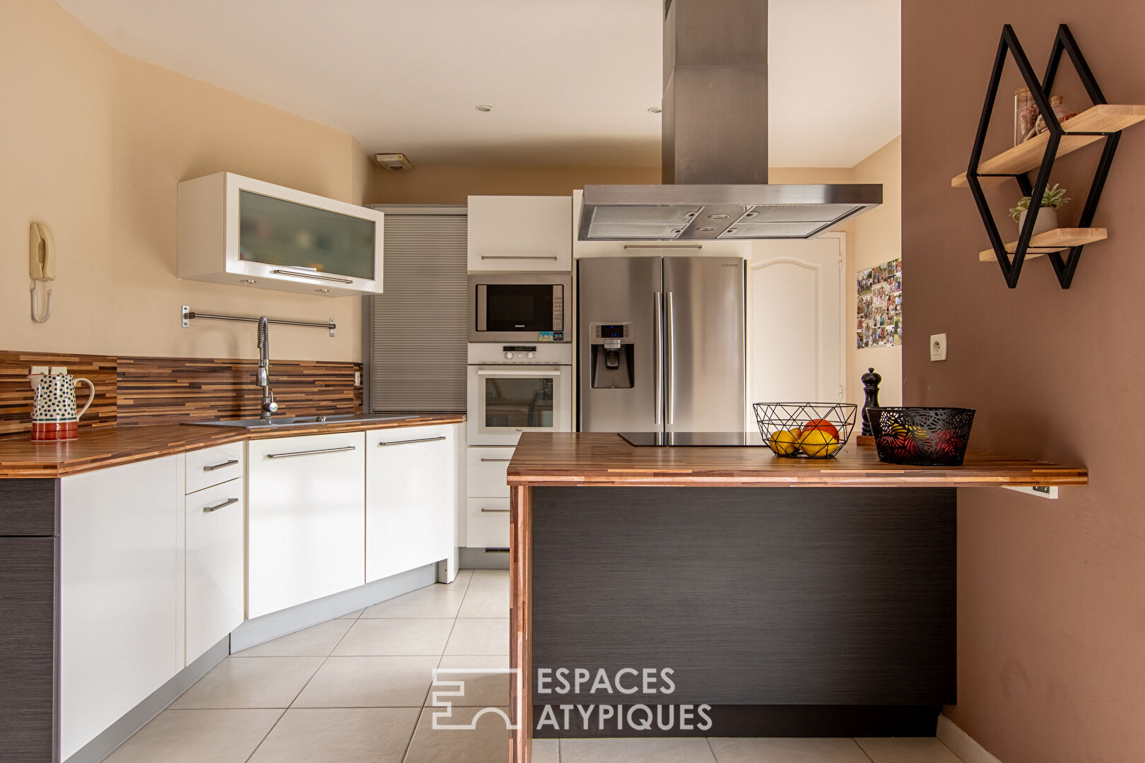 Photo Lumineuse maison familiale avec dépendances image 5/6