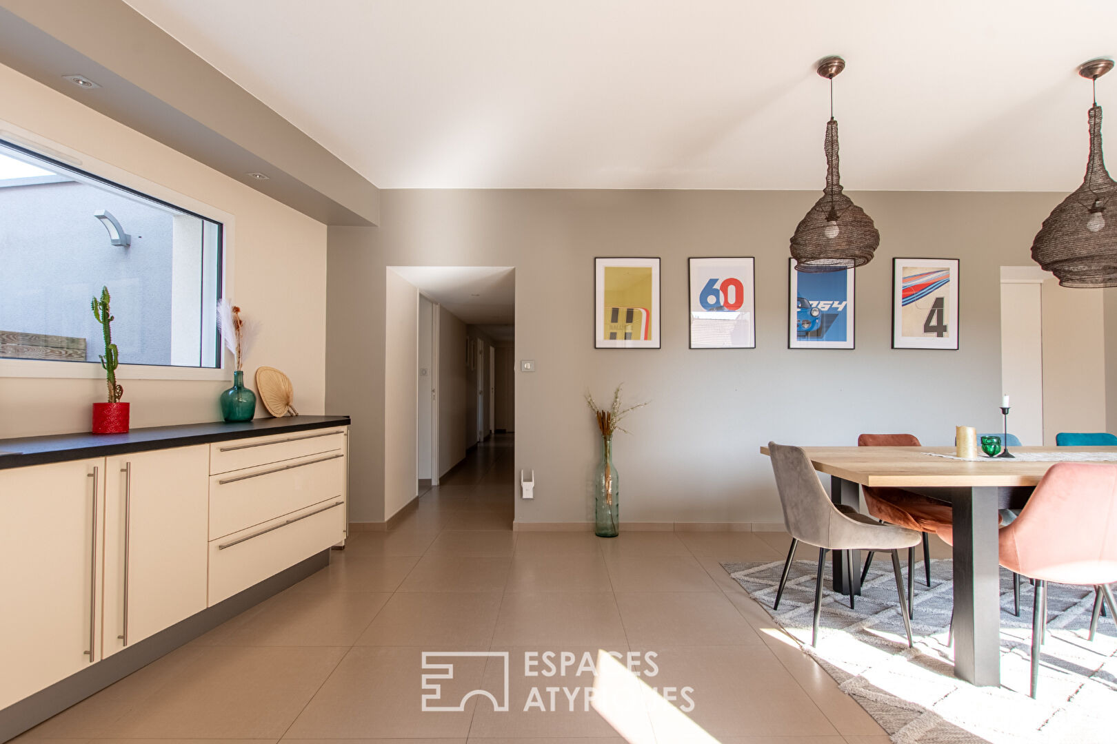 Photo Généreuse maison de famille avec piscine image 5/6