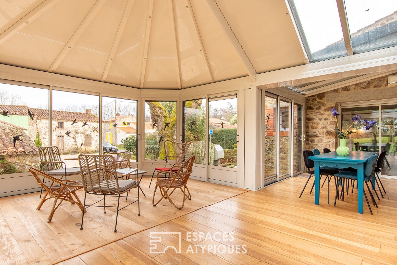 Photo Corps de ferme rénové au coeur du vignoble vendéen image 5/6