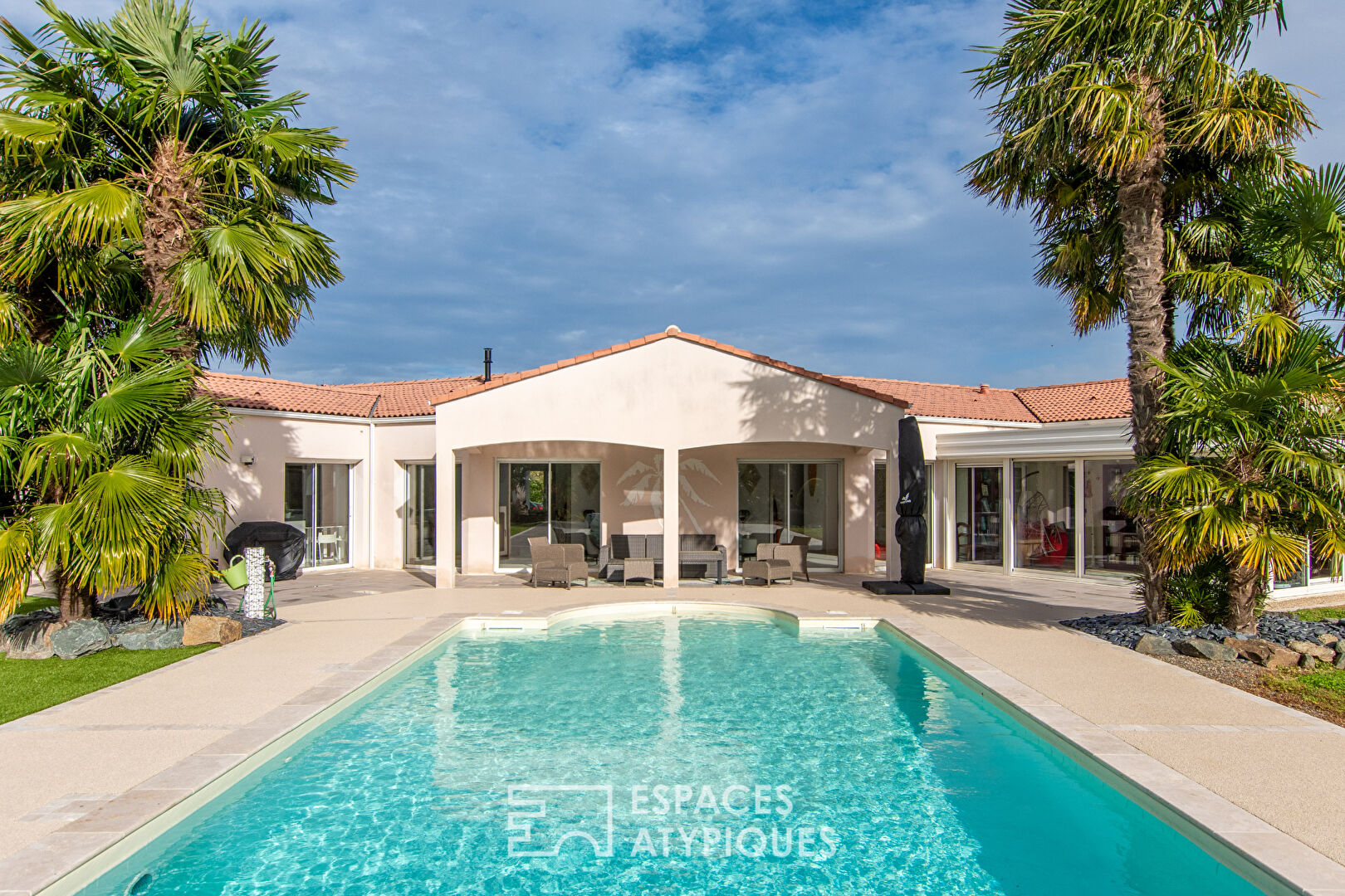 Belle villa méditerranéenne et sa maison d'amis