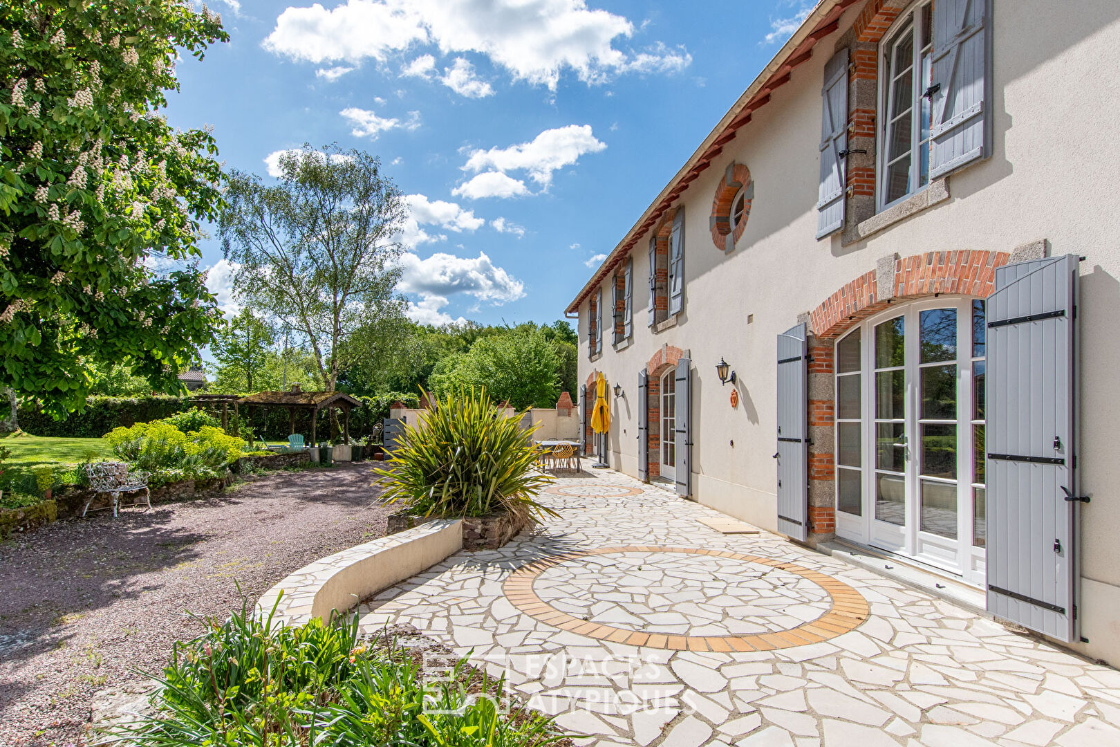 Longère rénovée au coeur du vignoble de Mareuil