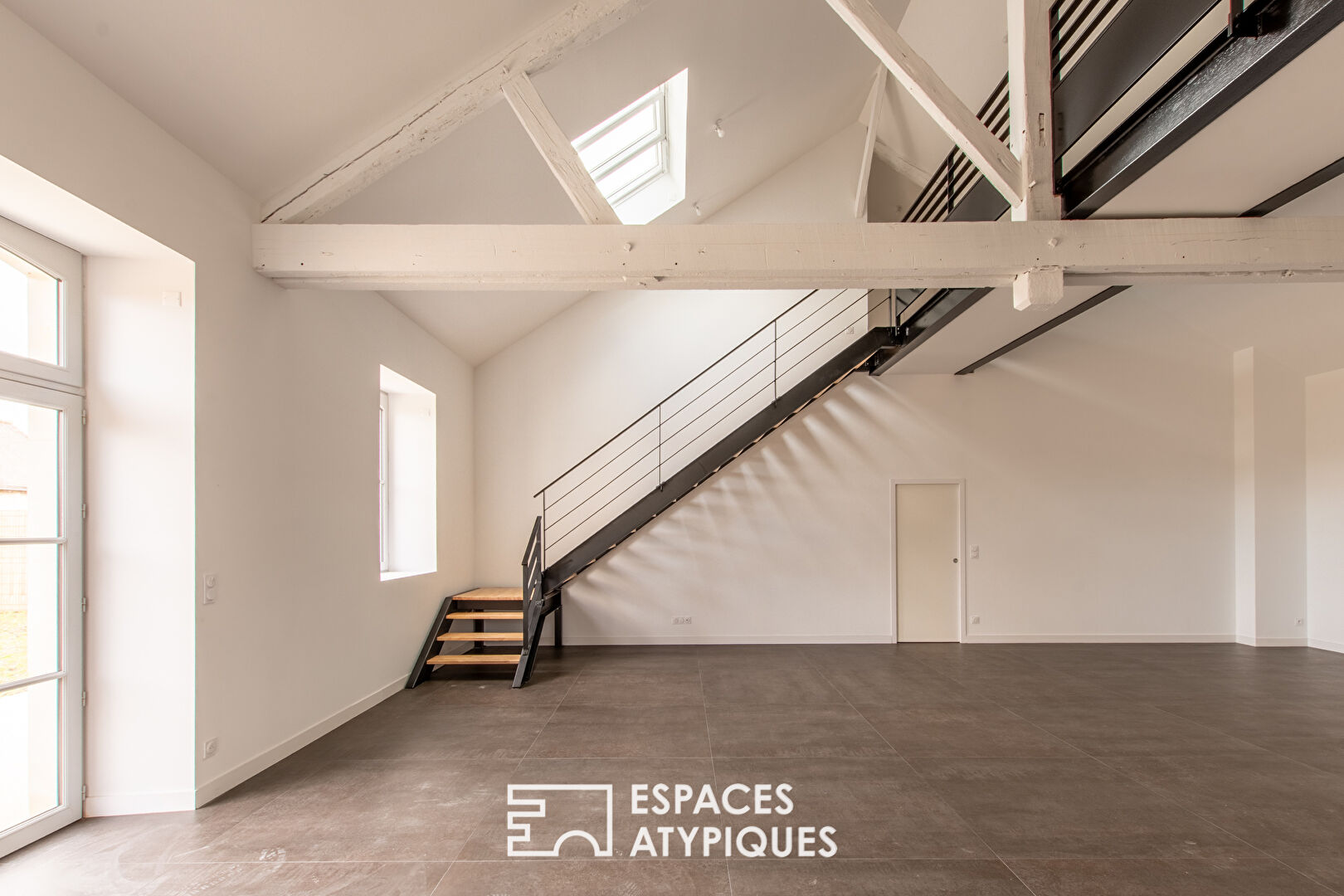 Photo Un ancien chai réhabilité en loft XXL image 3/6