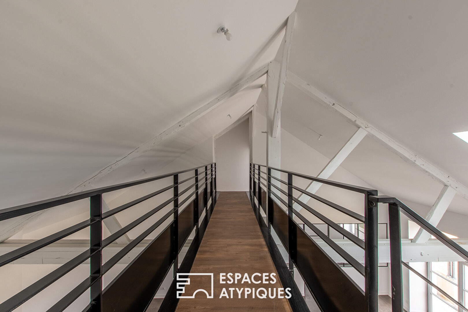 Photo Un ancien chai réhabilité en loft XXL image 6/6