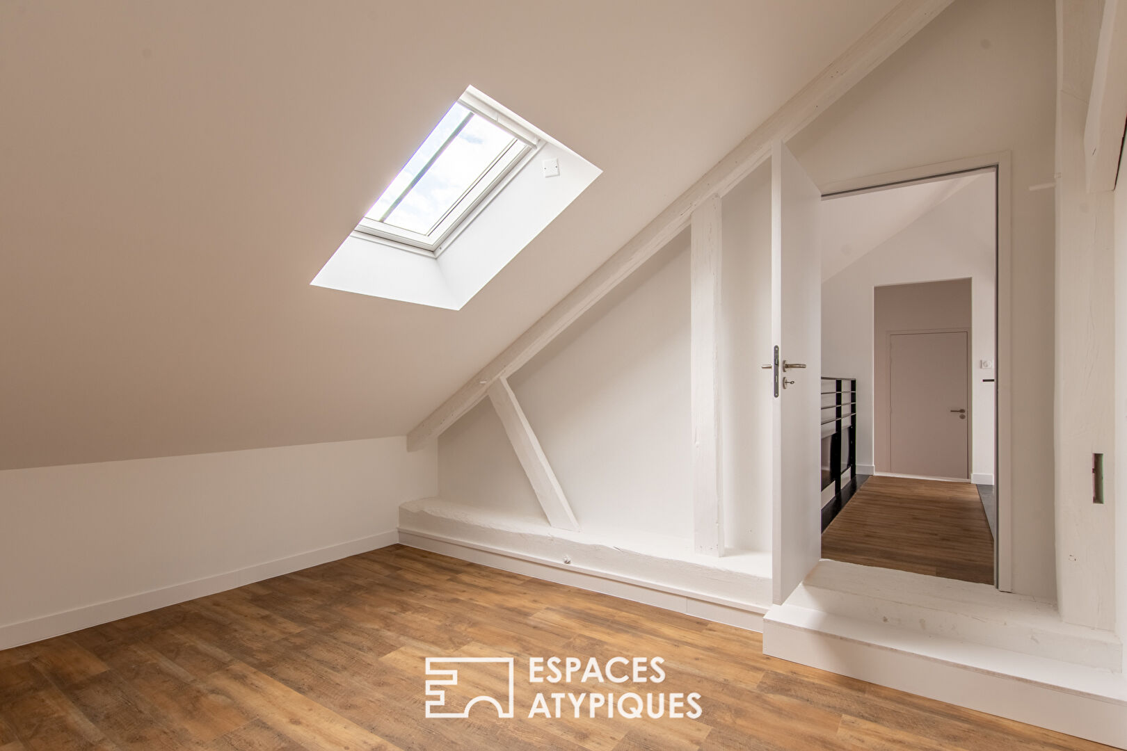 Photo Unique Loft bucolique dans un ancien chai de caractère image 5/6