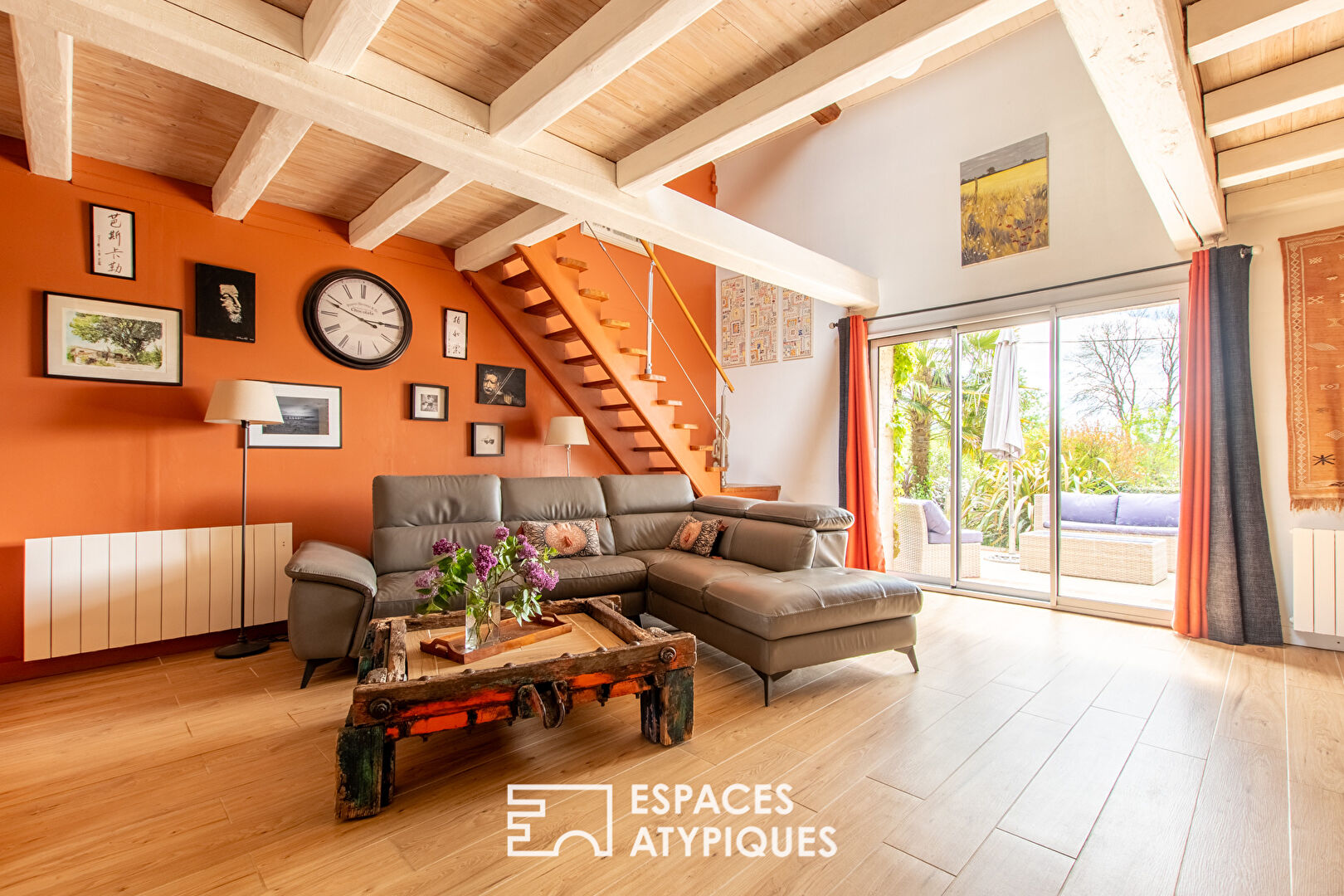 Photo Propriété de charme avec piscine, gîte et chambre d'hôtes image 2/6