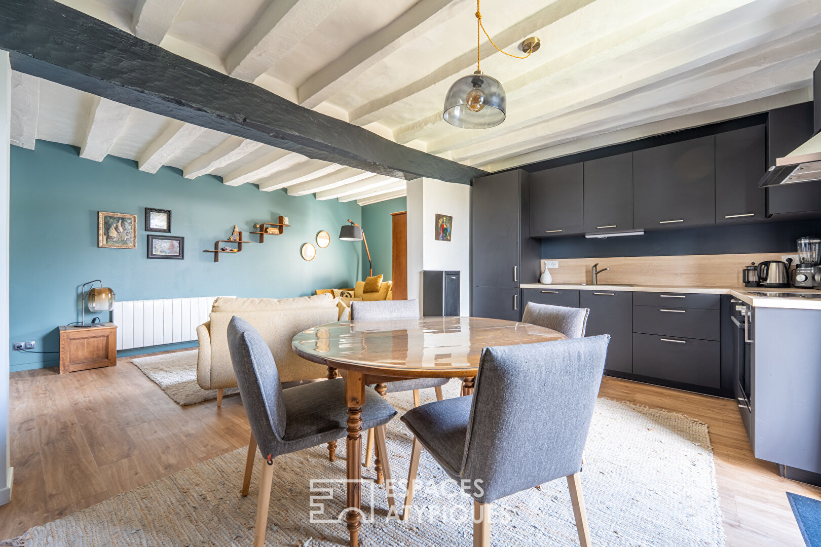 Photo Maison de charme avec dependances dans le centre ville de loches image 3/6