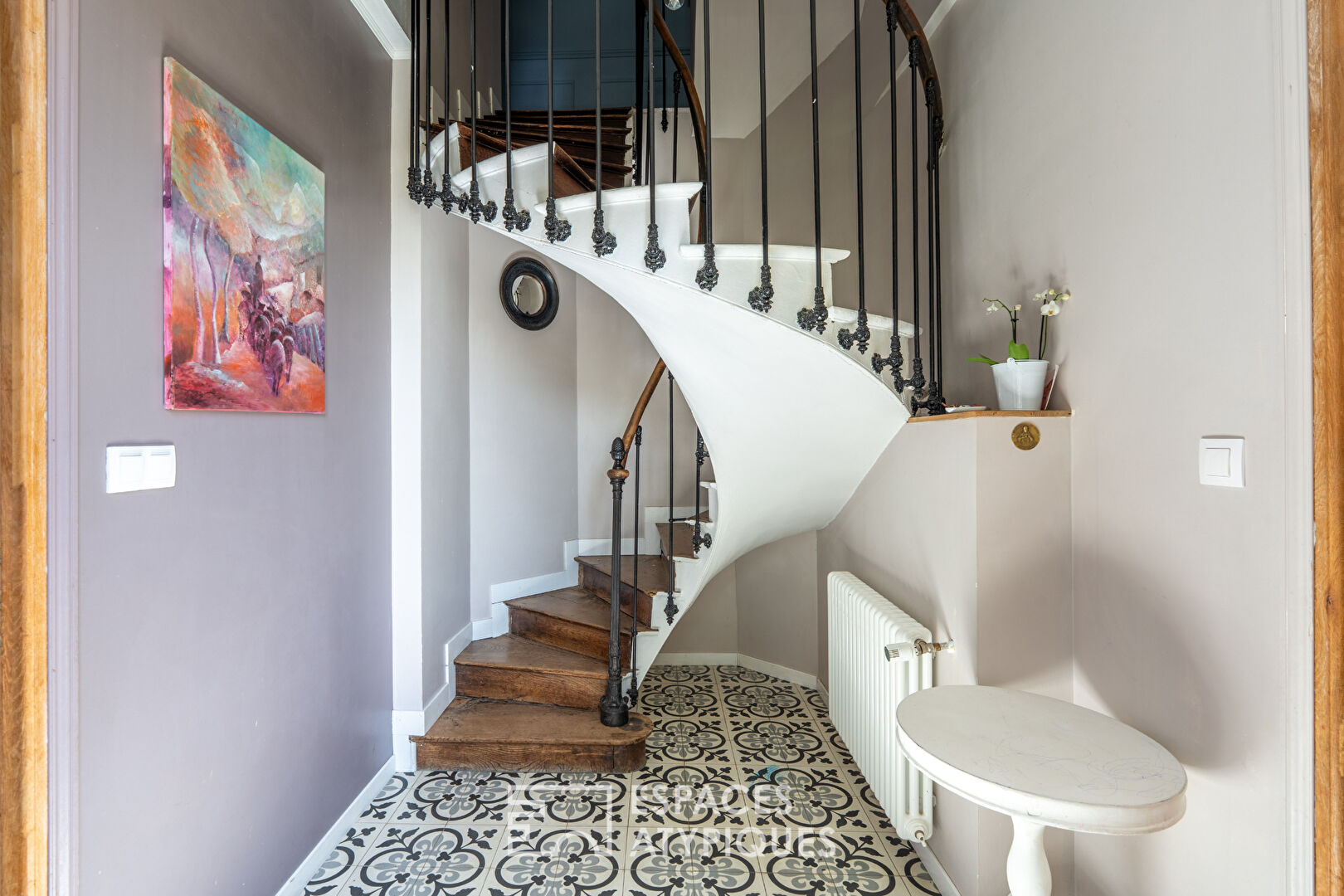 Photo Élégante demeure rénovée avec vaste grange aménagée image 6/6