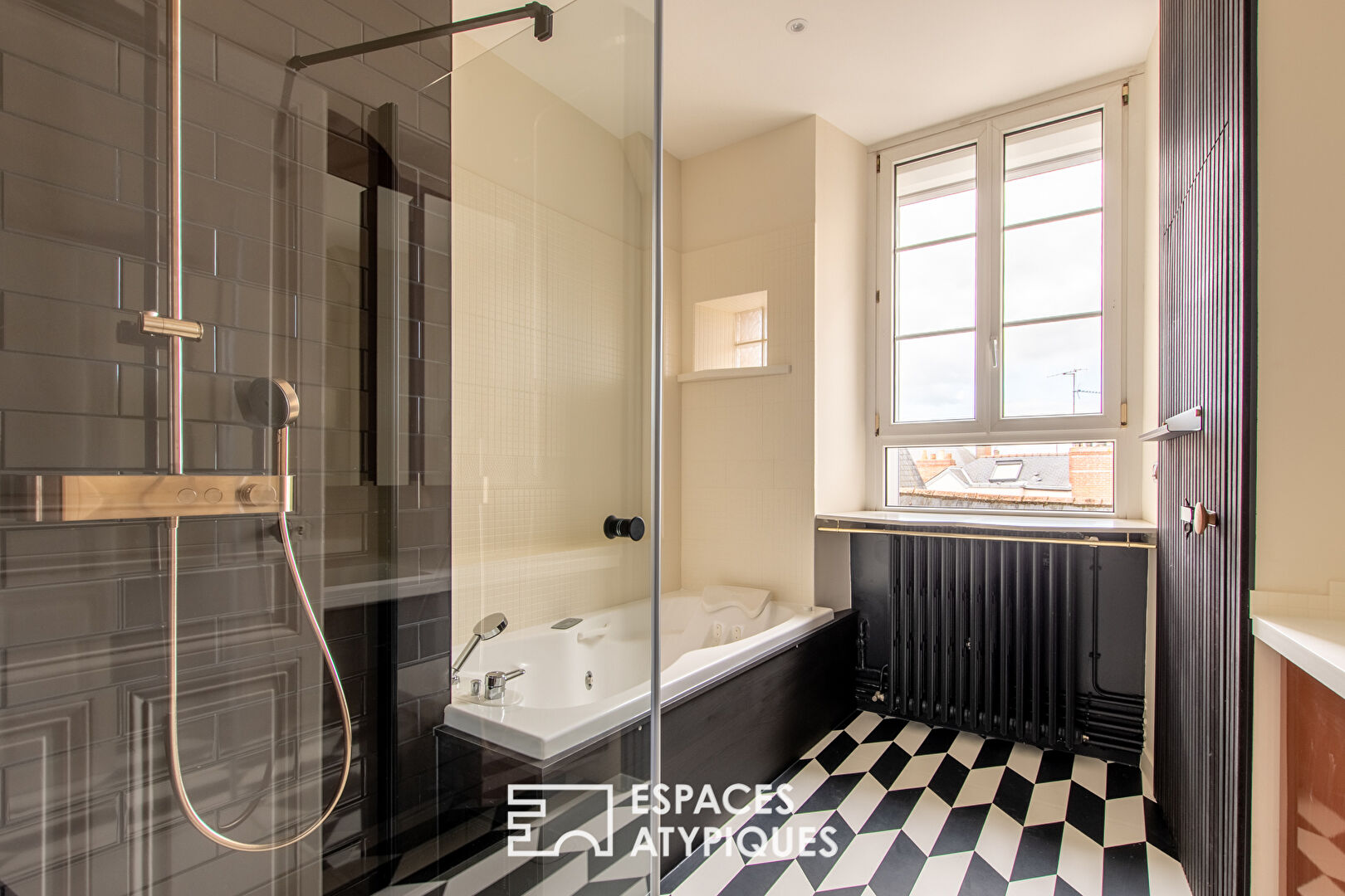 Photo Appartement avec vue imprenable sur la Place du Ralliement image 5/6