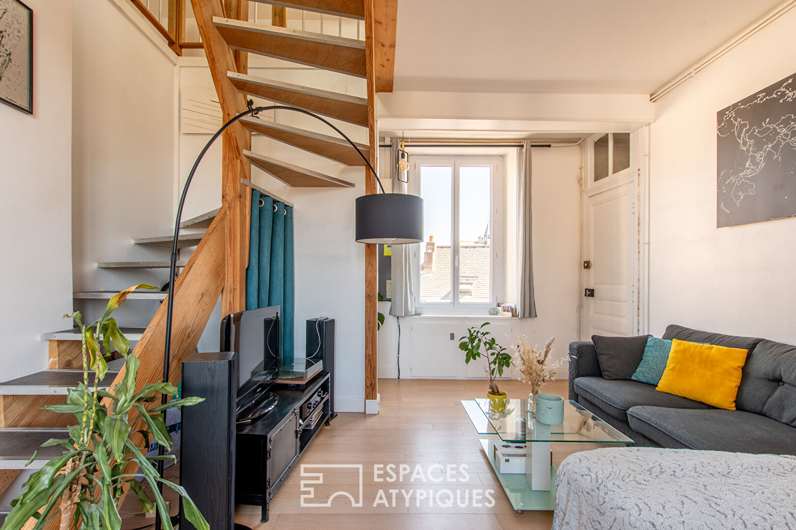 Photo Appartement Duplex Lumineux place Bichon image 1/6