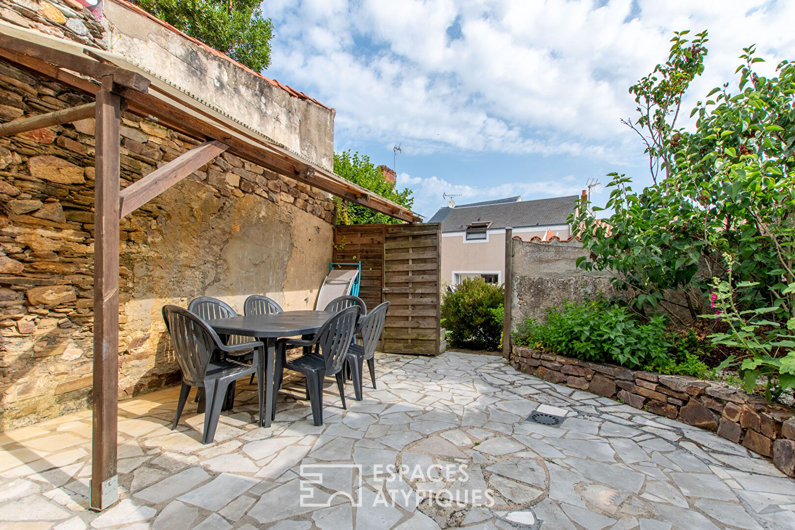 Maison de ville avec extérieur en plein coeur des Sables d'Olonne