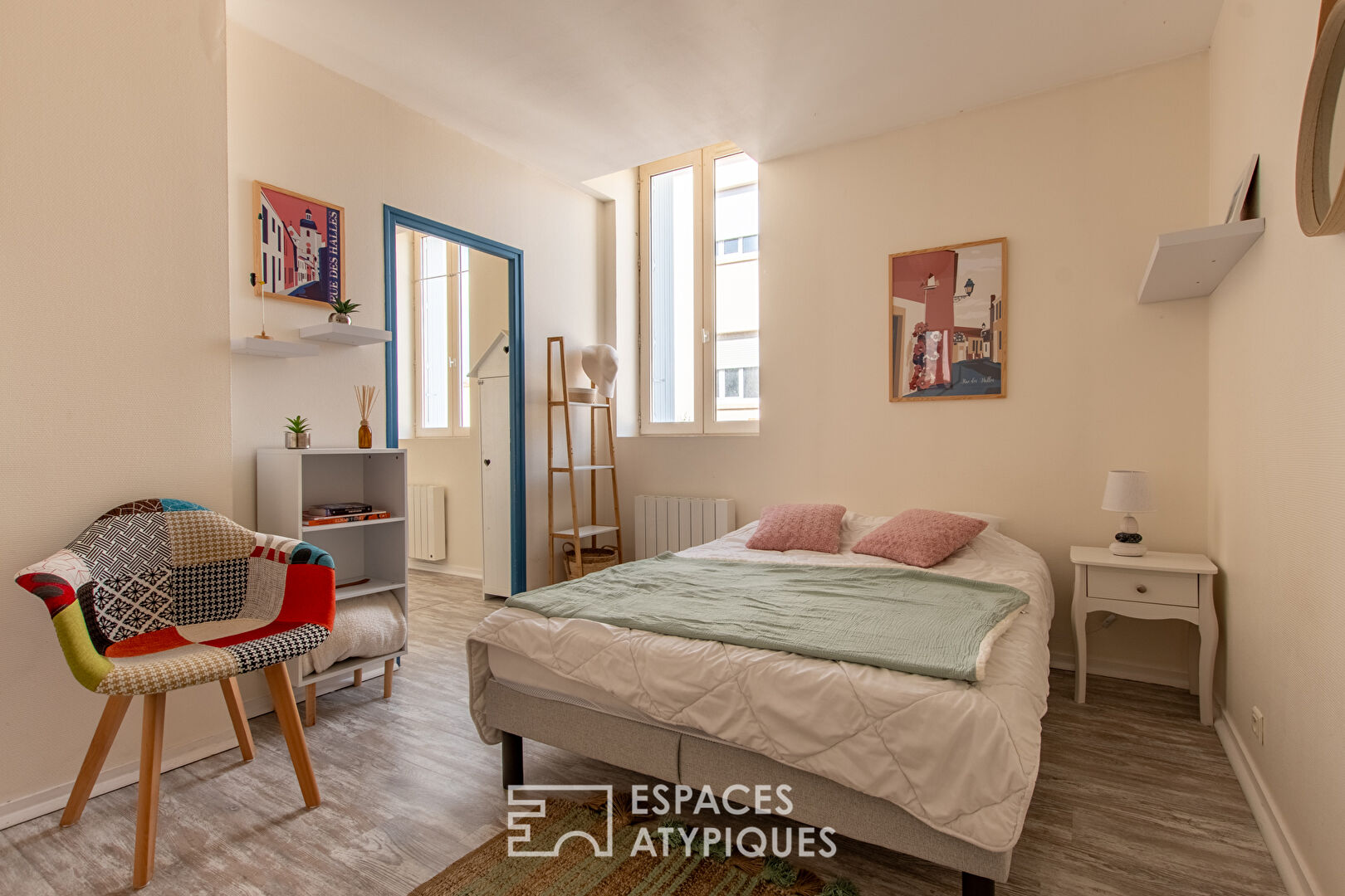 Photo Immeuble de rapport au coeur des Sables d'Olonne - Local commercial + 2 logements image 3/5