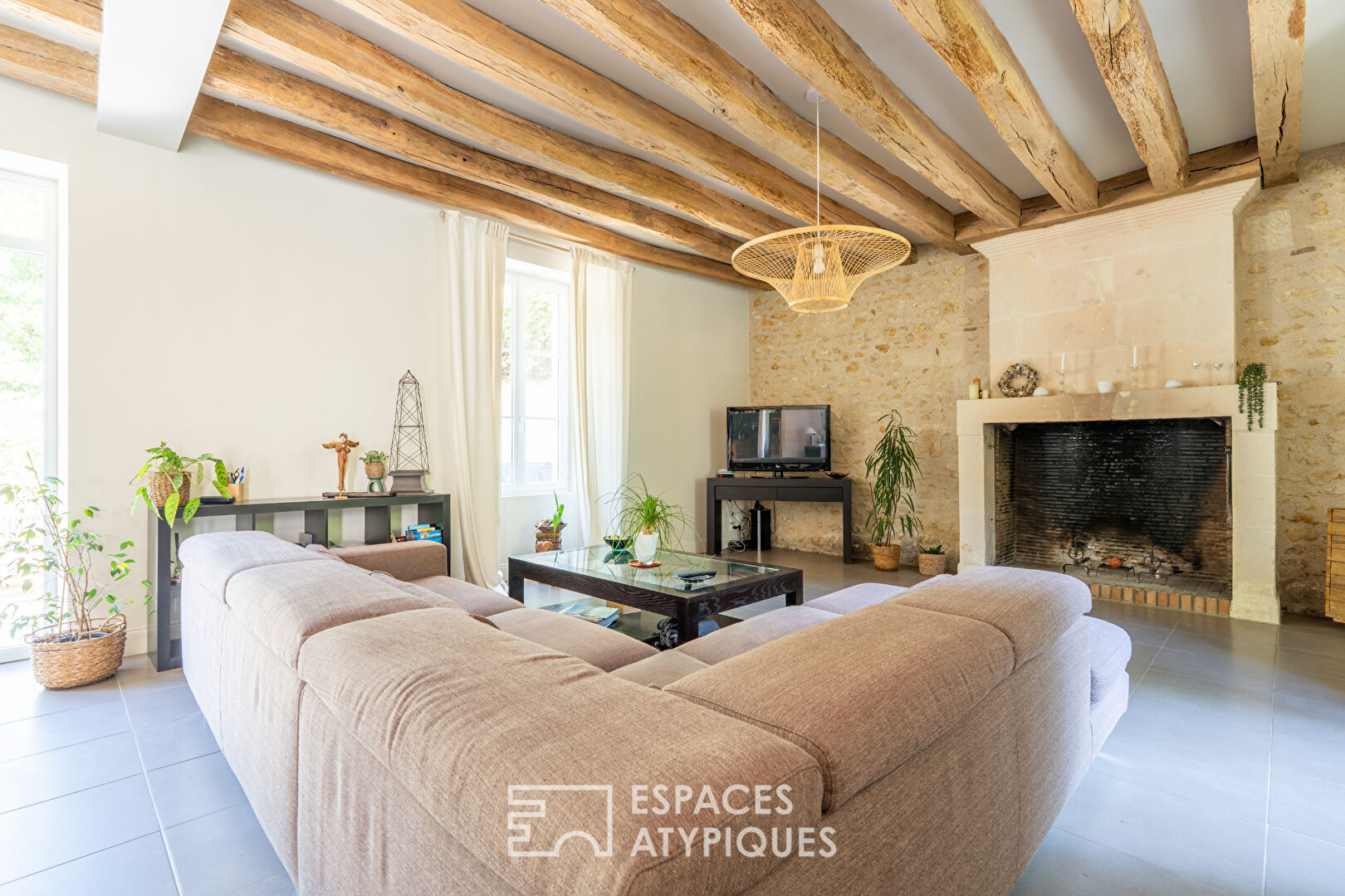 Photo Ancien moulin d'exception au coeur d'un écrin de verdure image 3/6