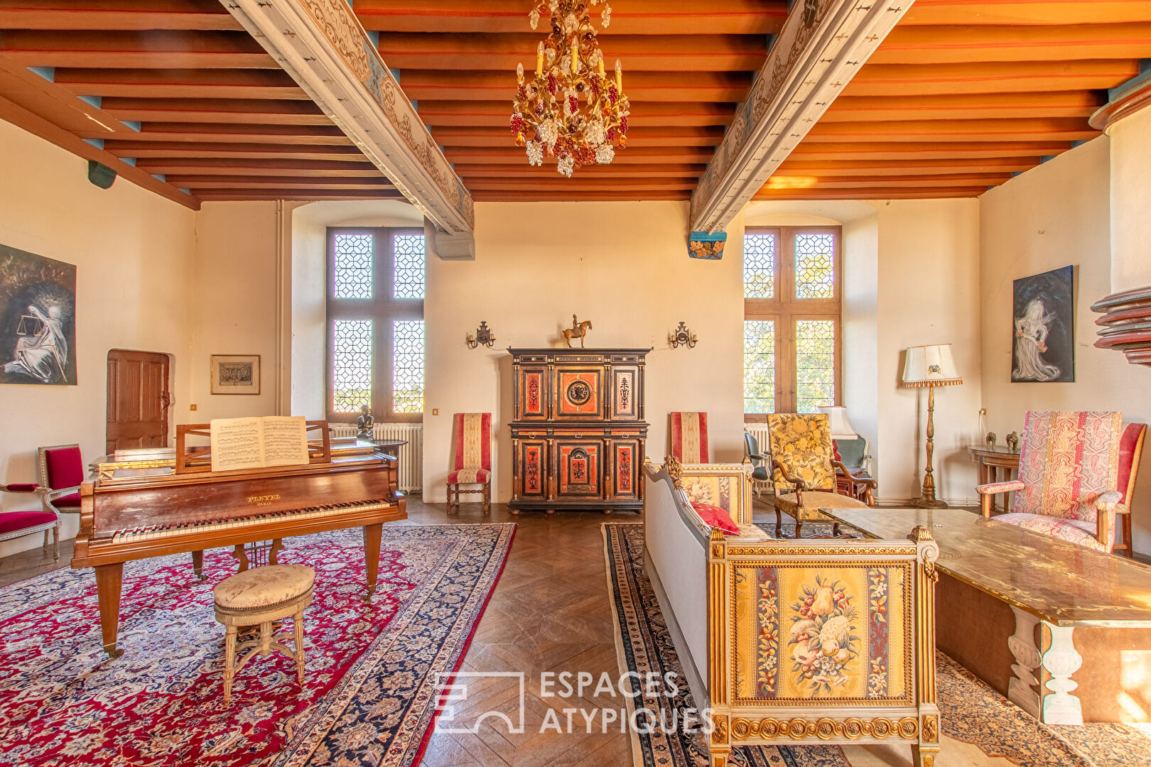 Photo Château, ancienne forteresse du XIIe siècle avec dépendances et Chapelle image 3/6
