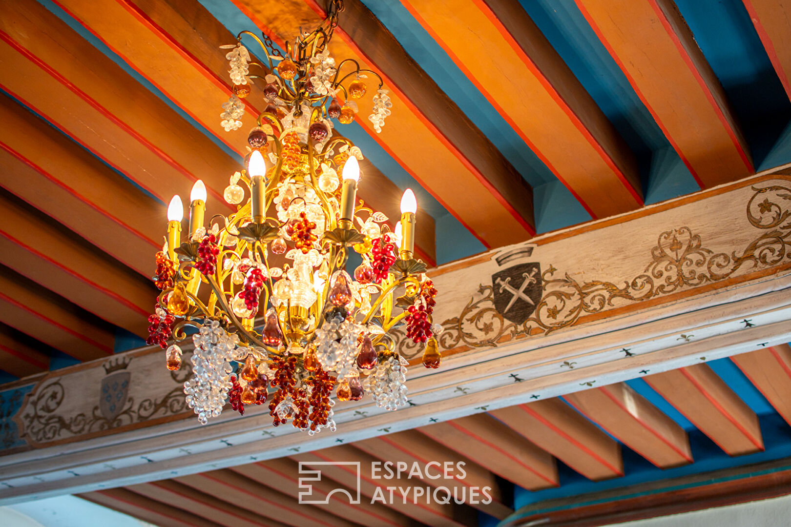 Photo Château, ancienne forteresse du XIIe siècle avec dépendances et Chapelle image 6/6