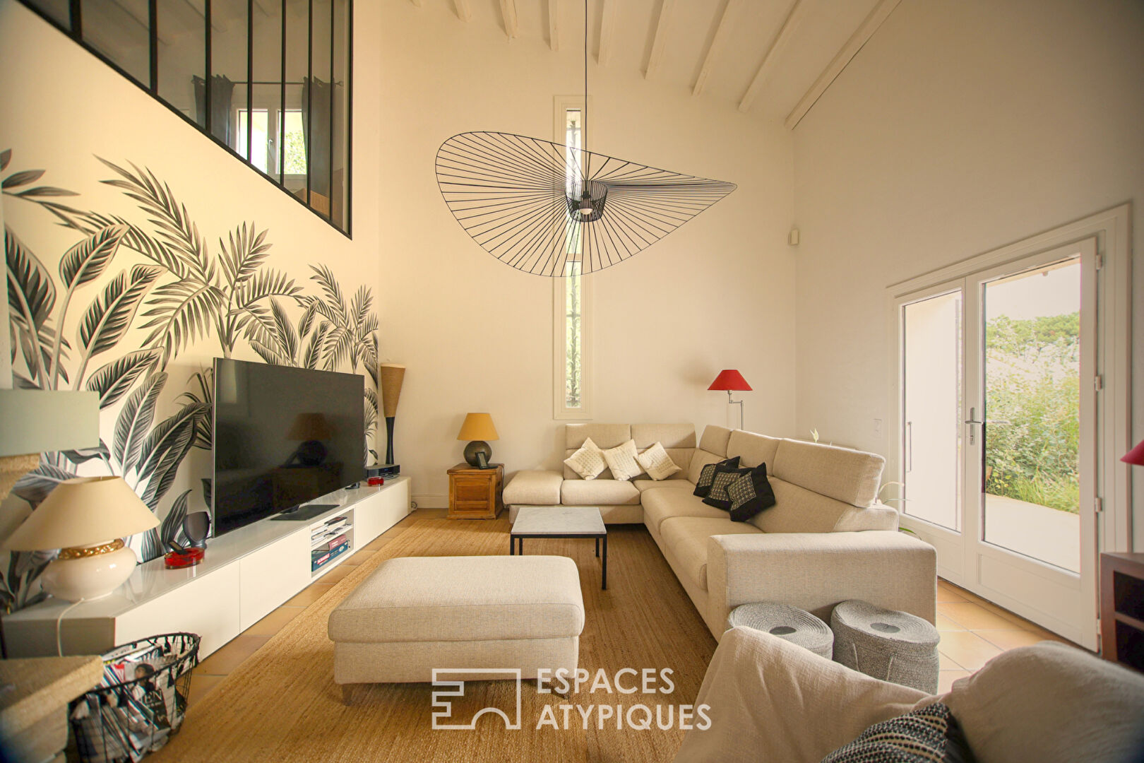 Photo Maison d'exception avec jardin paysager proche de l'océan image 3/6