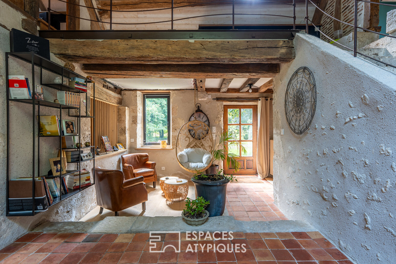 Photo Demeure rénovée et son parc arboré image 5/6