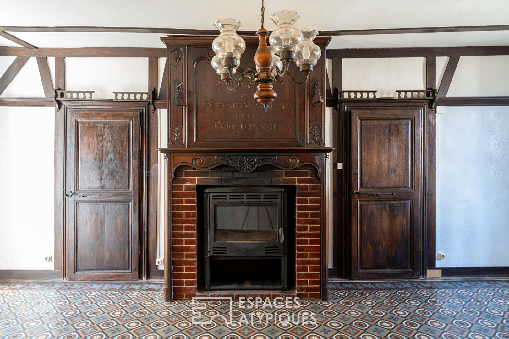 Photo Demeure bourgeoise de style néo-normand au charme affiné image 3/6