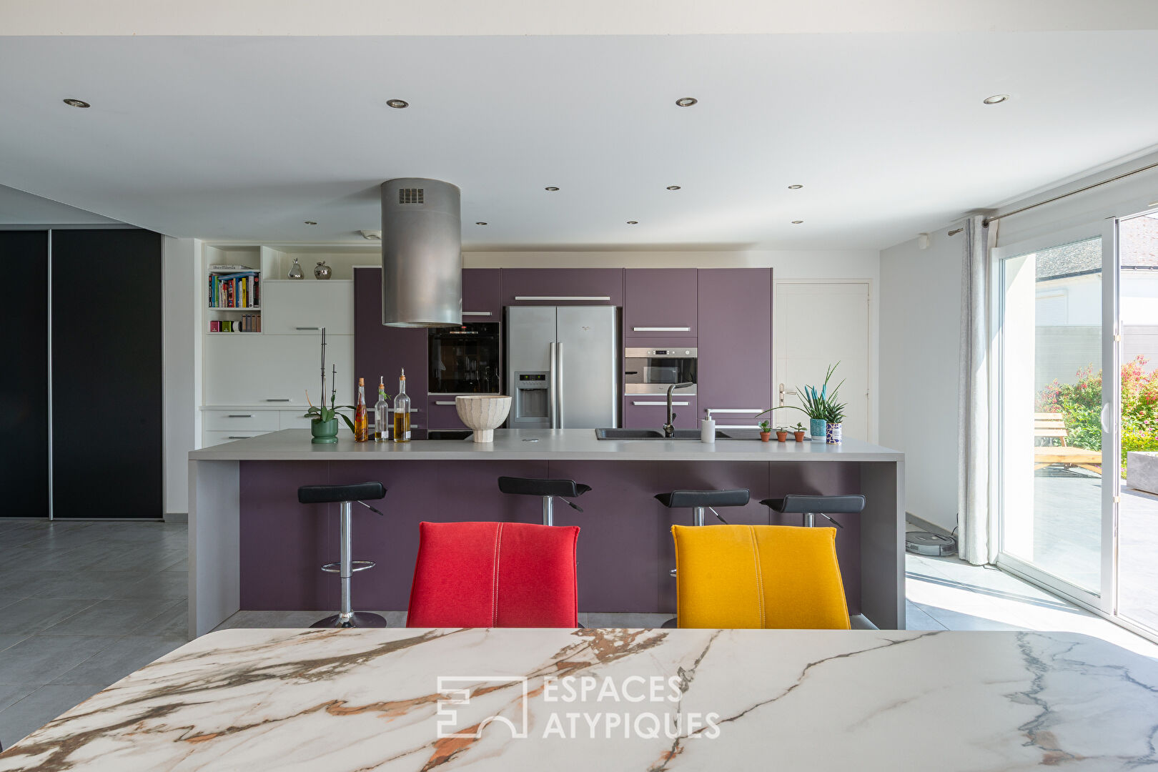 Photo Maison contemporaine avec piscine et jardin image 6/6