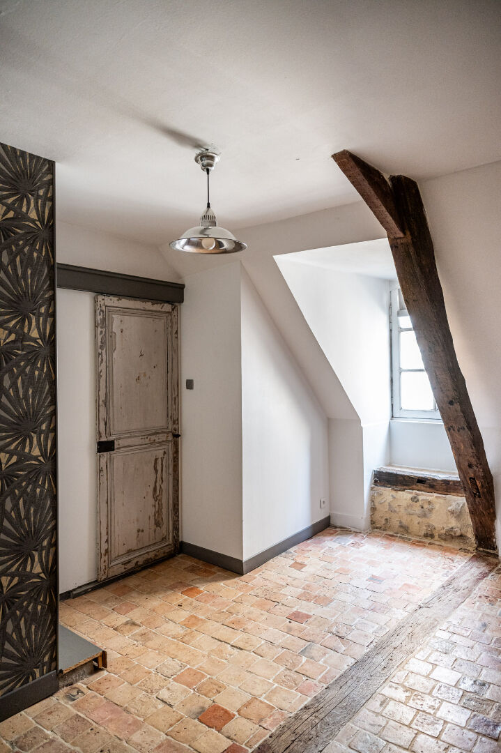 Photo Un duplex de charme au coeur de la Cité Plantagenêt image 5/6