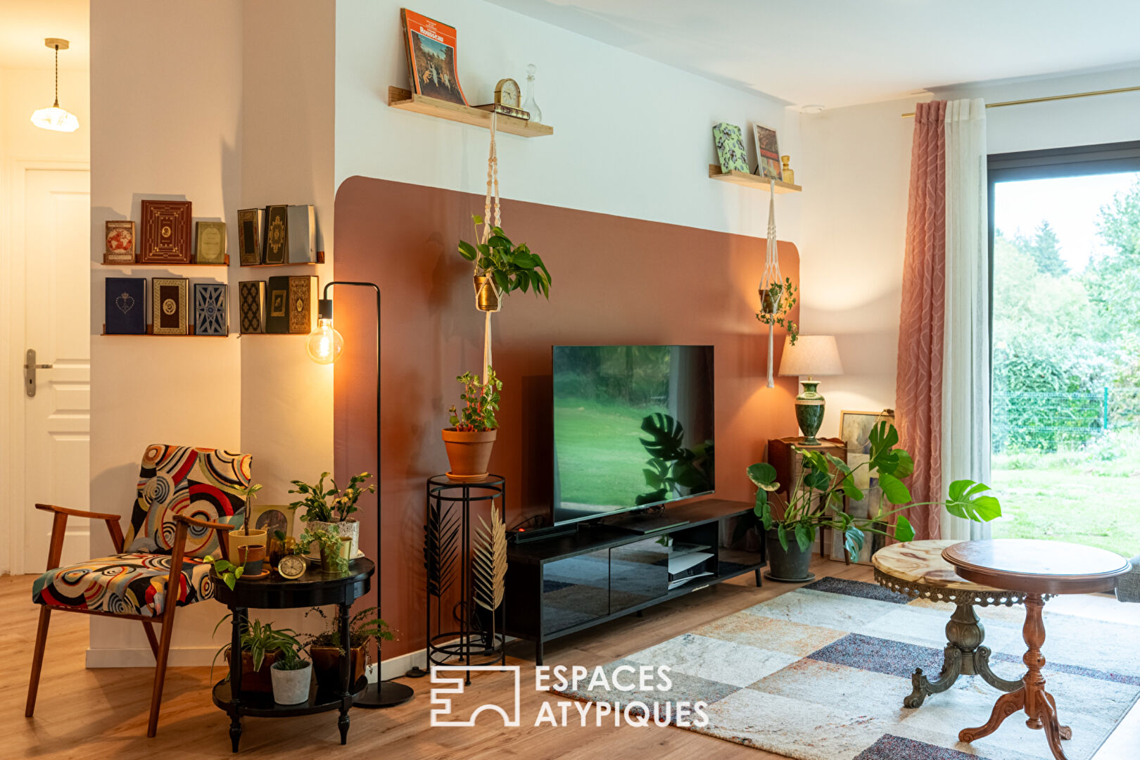 Photo Maison contemporaine et chaleureuse image 2/6