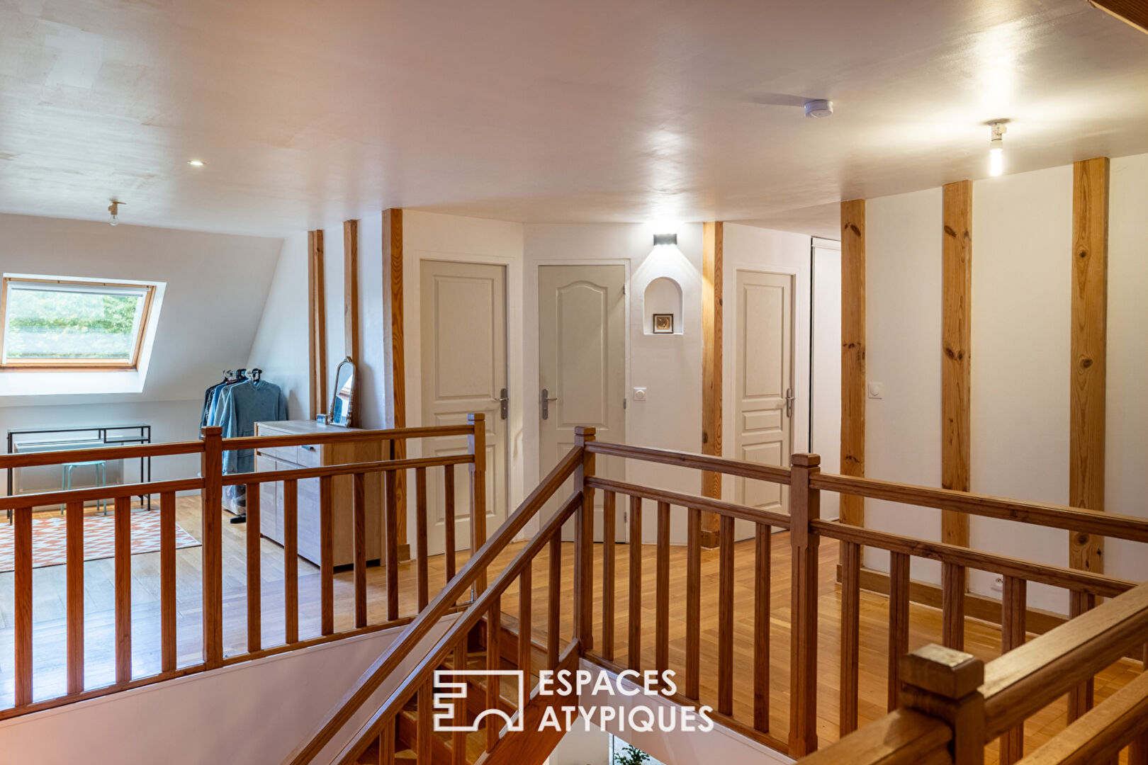 Photo Maison contemporaine et chaleureuse image 5/6