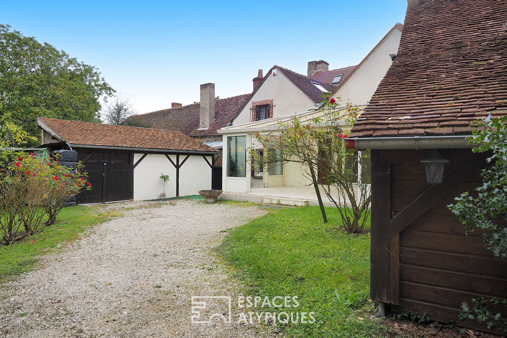Belle longère familiale avec piscine