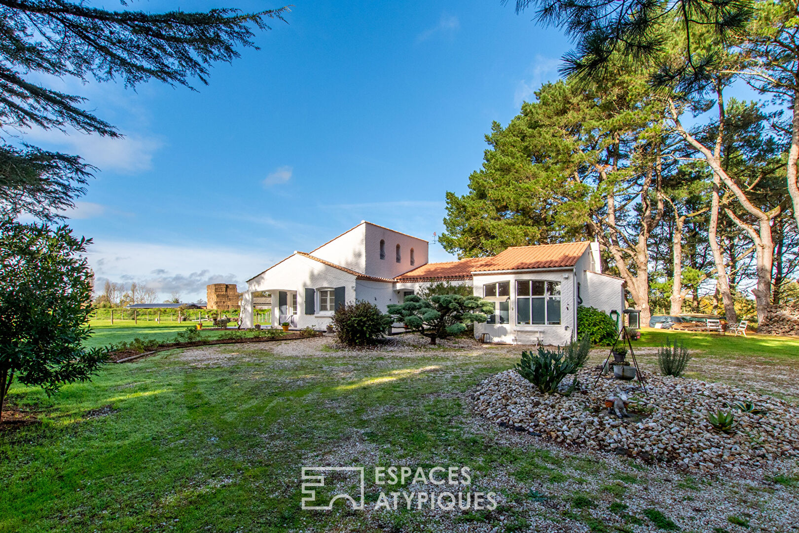 Photo Maison d'exception avec piscine image 1/6