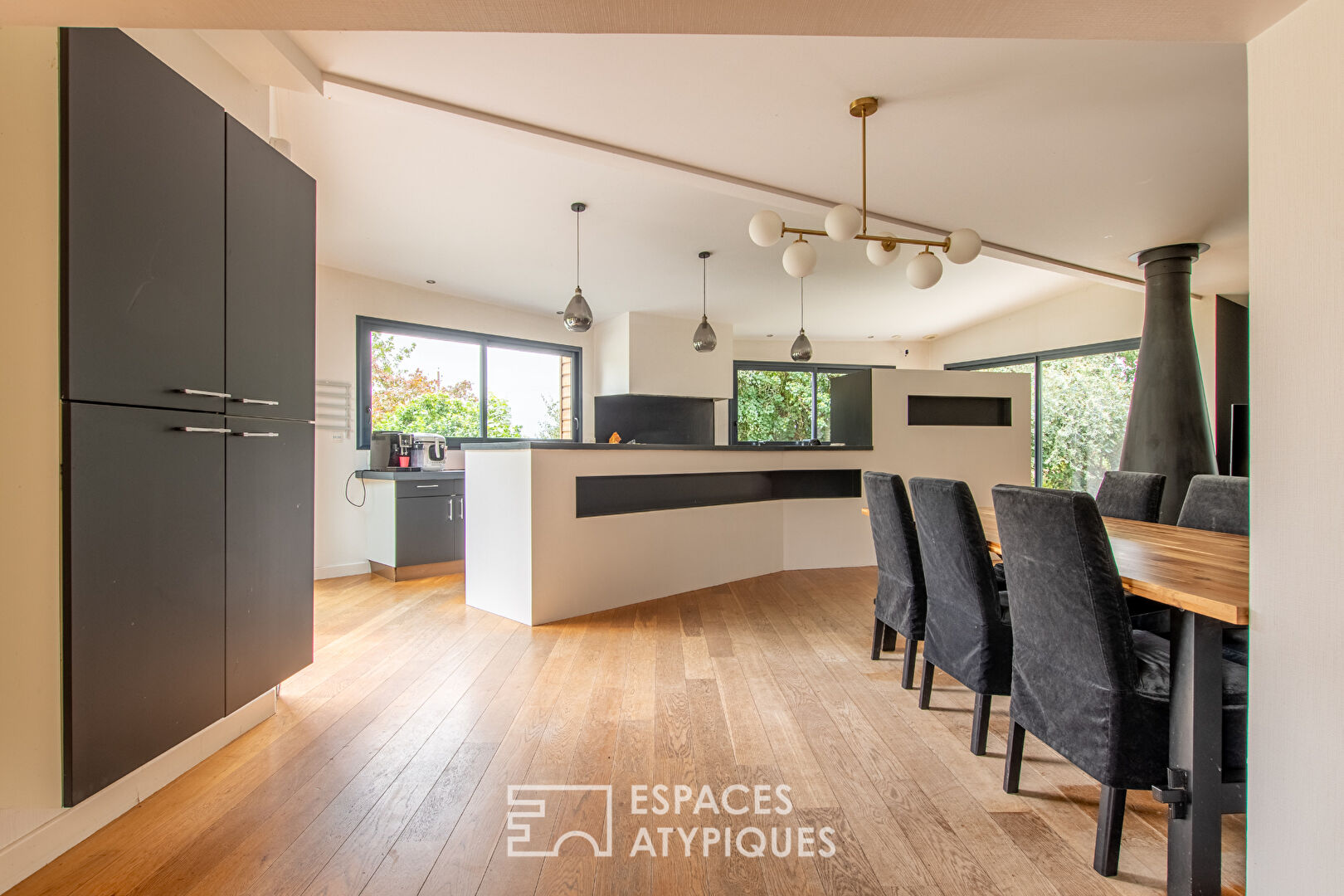Photo Maison Familiale et son jardin verdoyant image 4/6