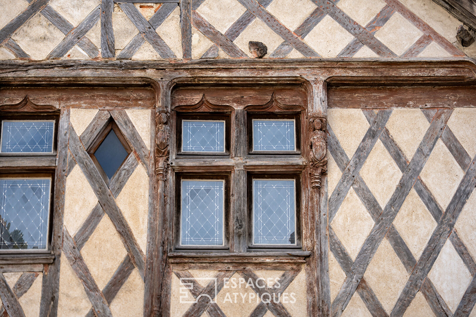 Ensemble historique de charme dans le centre médiéval