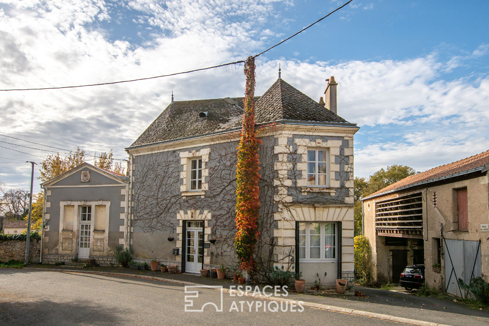 Maison de village raffinée et intimiste