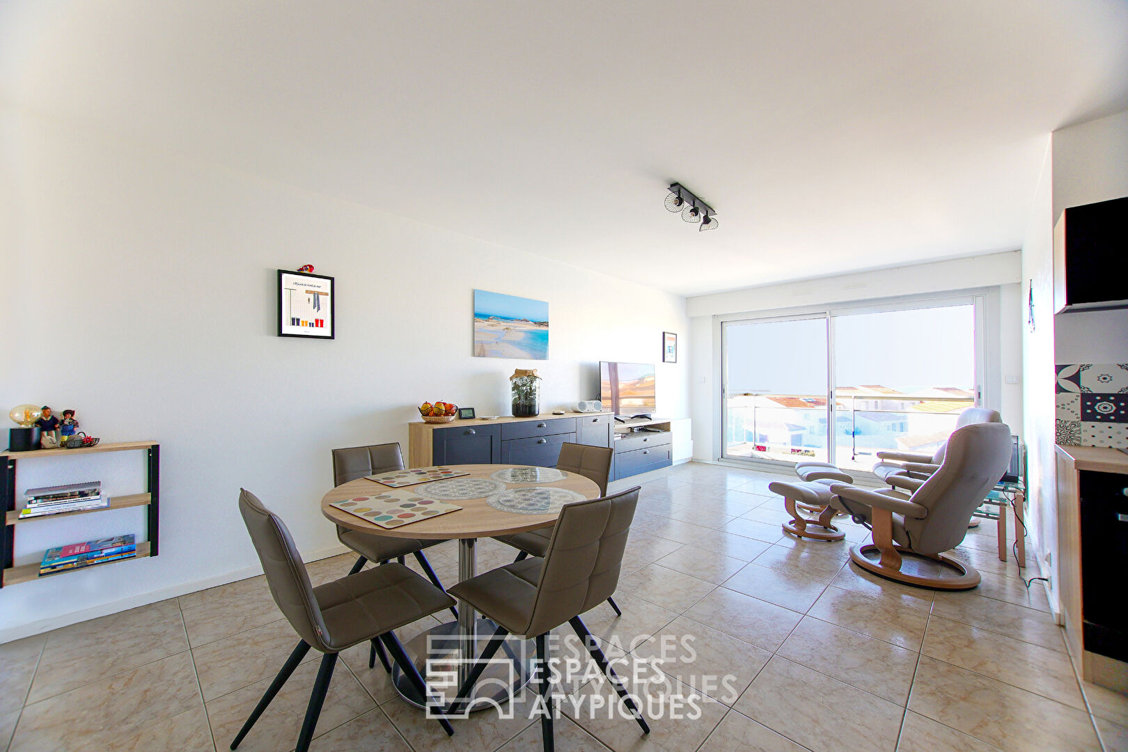 Photo Appartement lumineux avec balcon vue mer image 2/4